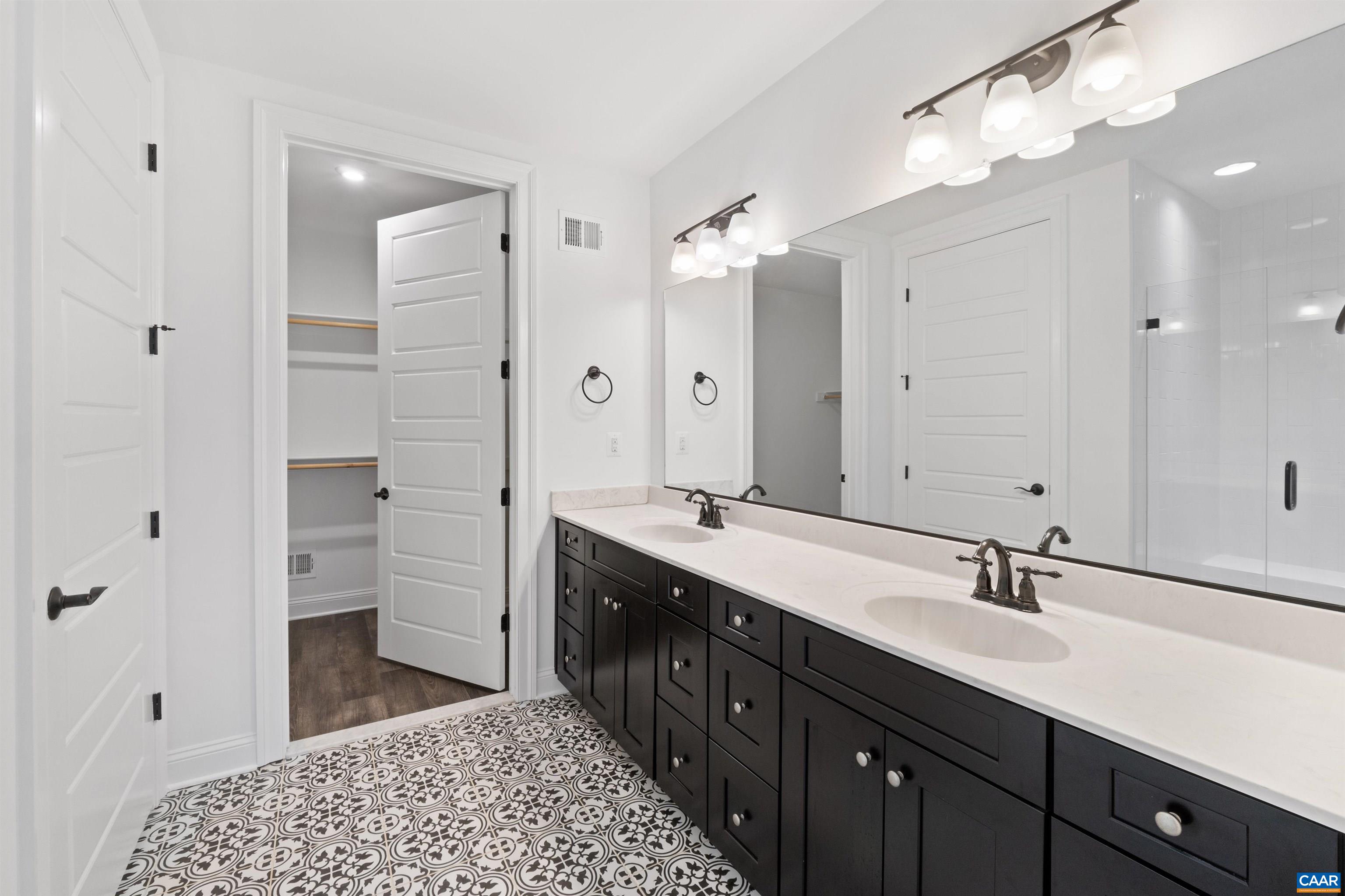 112 BAYBERRY LN