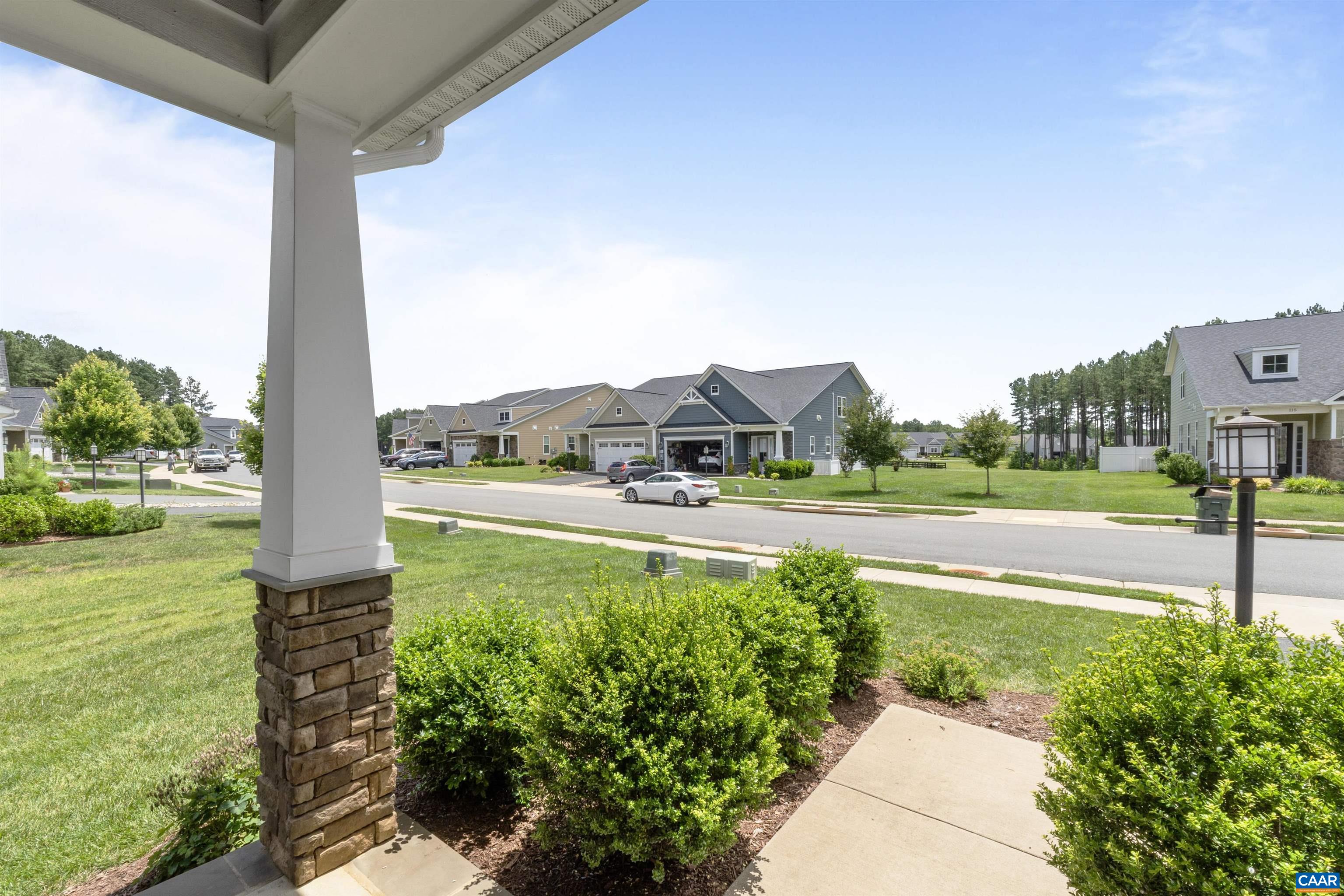 112 BAYBERRY LN