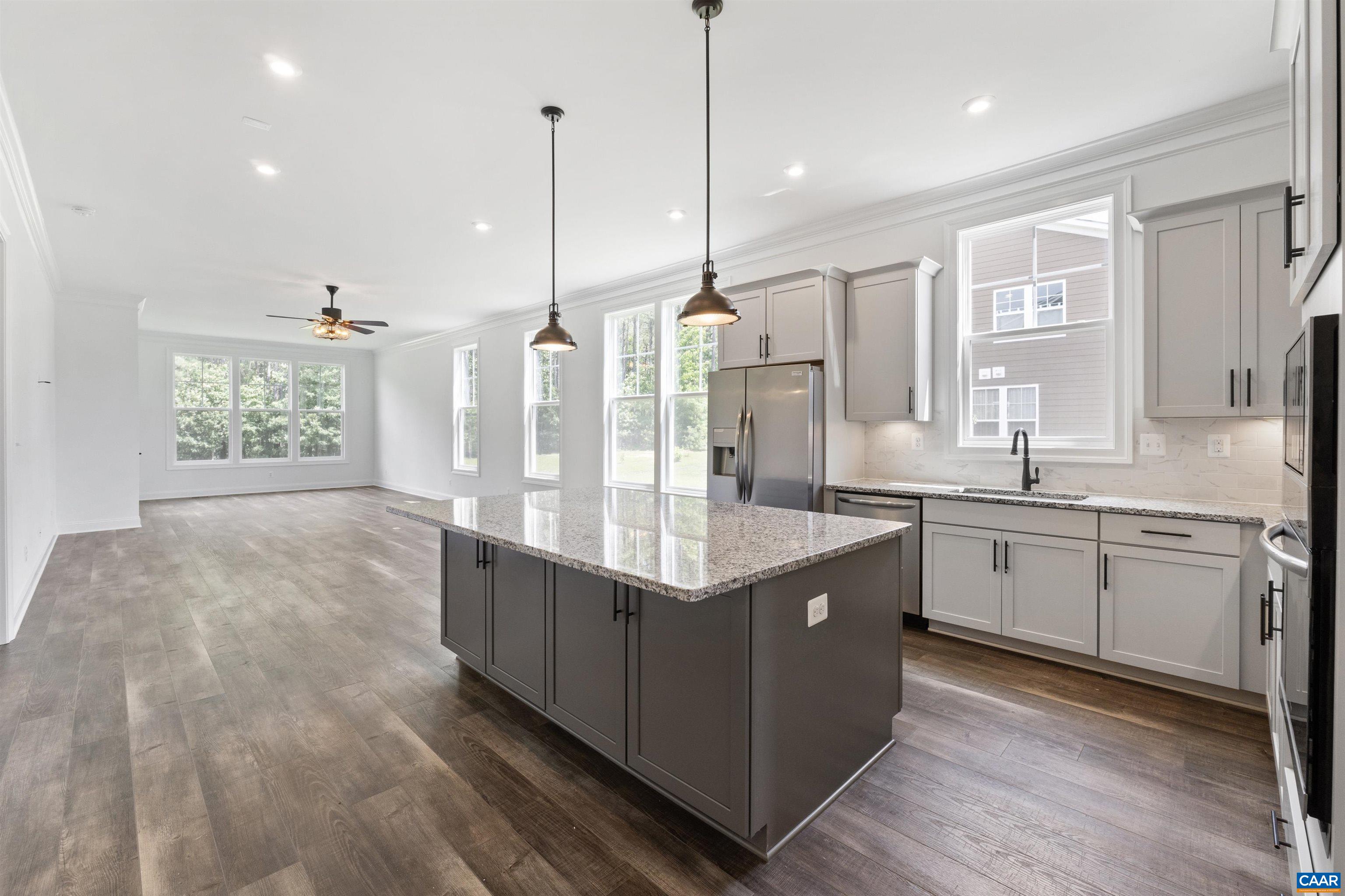 112 BAYBERRY LN