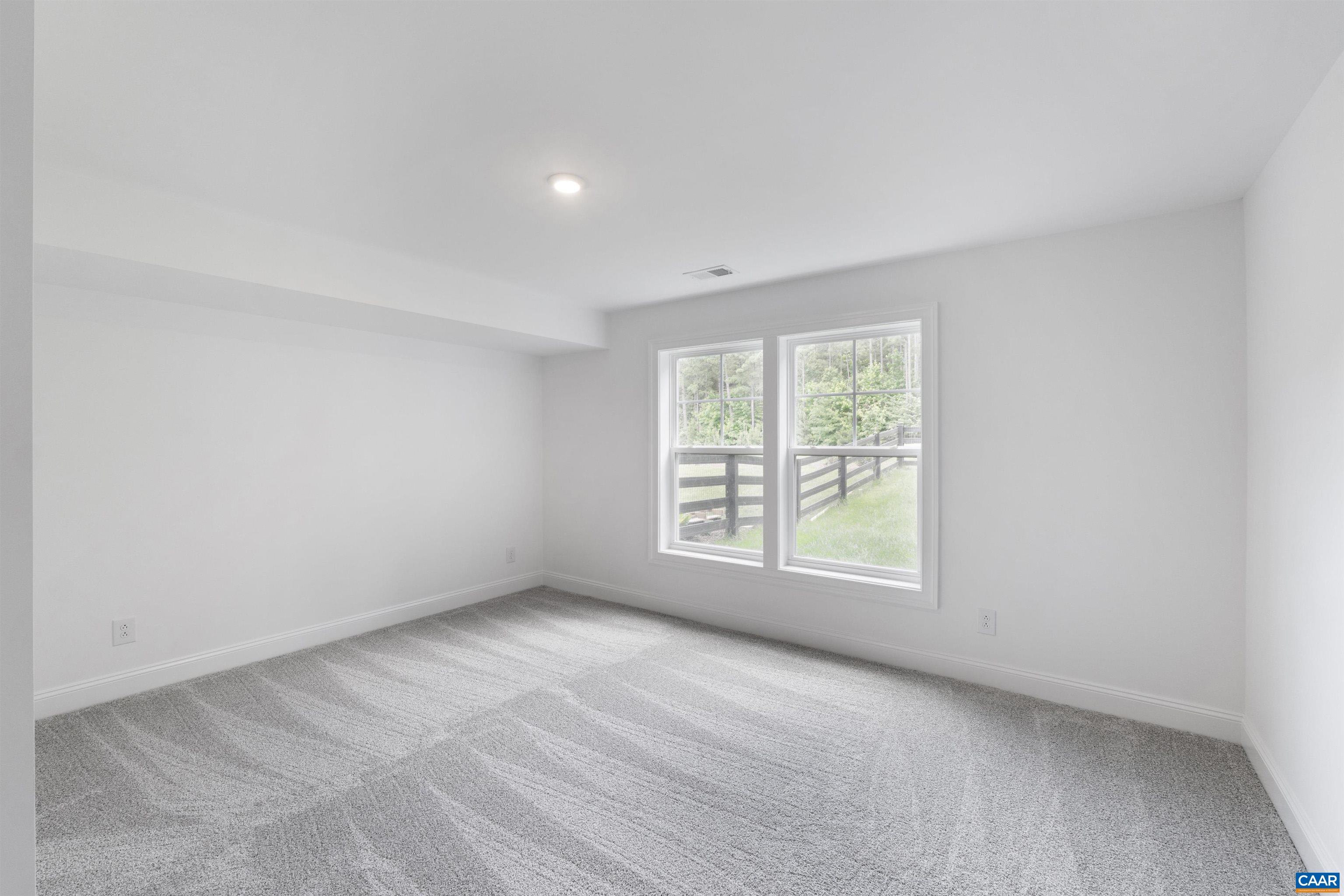 112 BAYBERRY LN