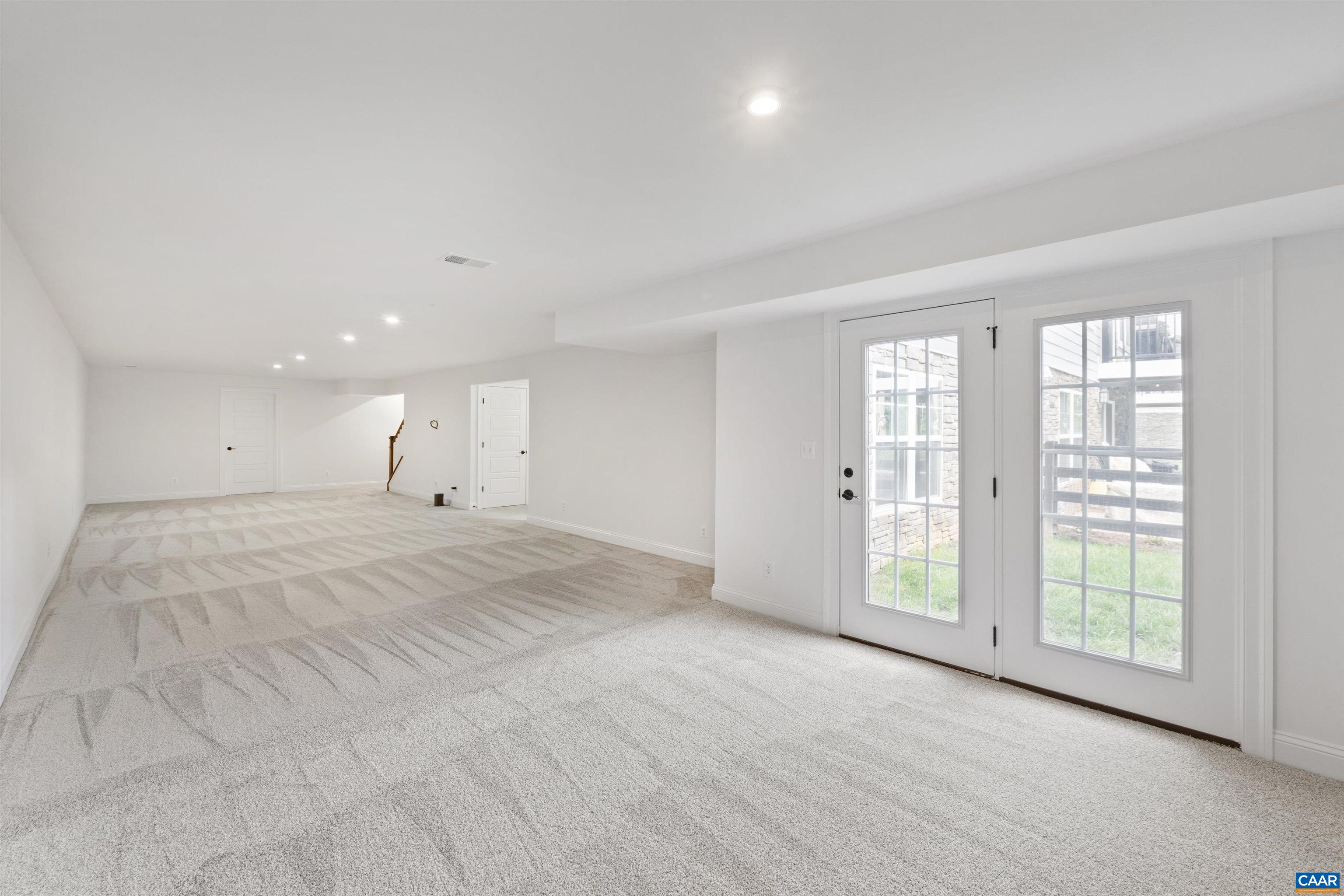 112 BAYBERRY LN