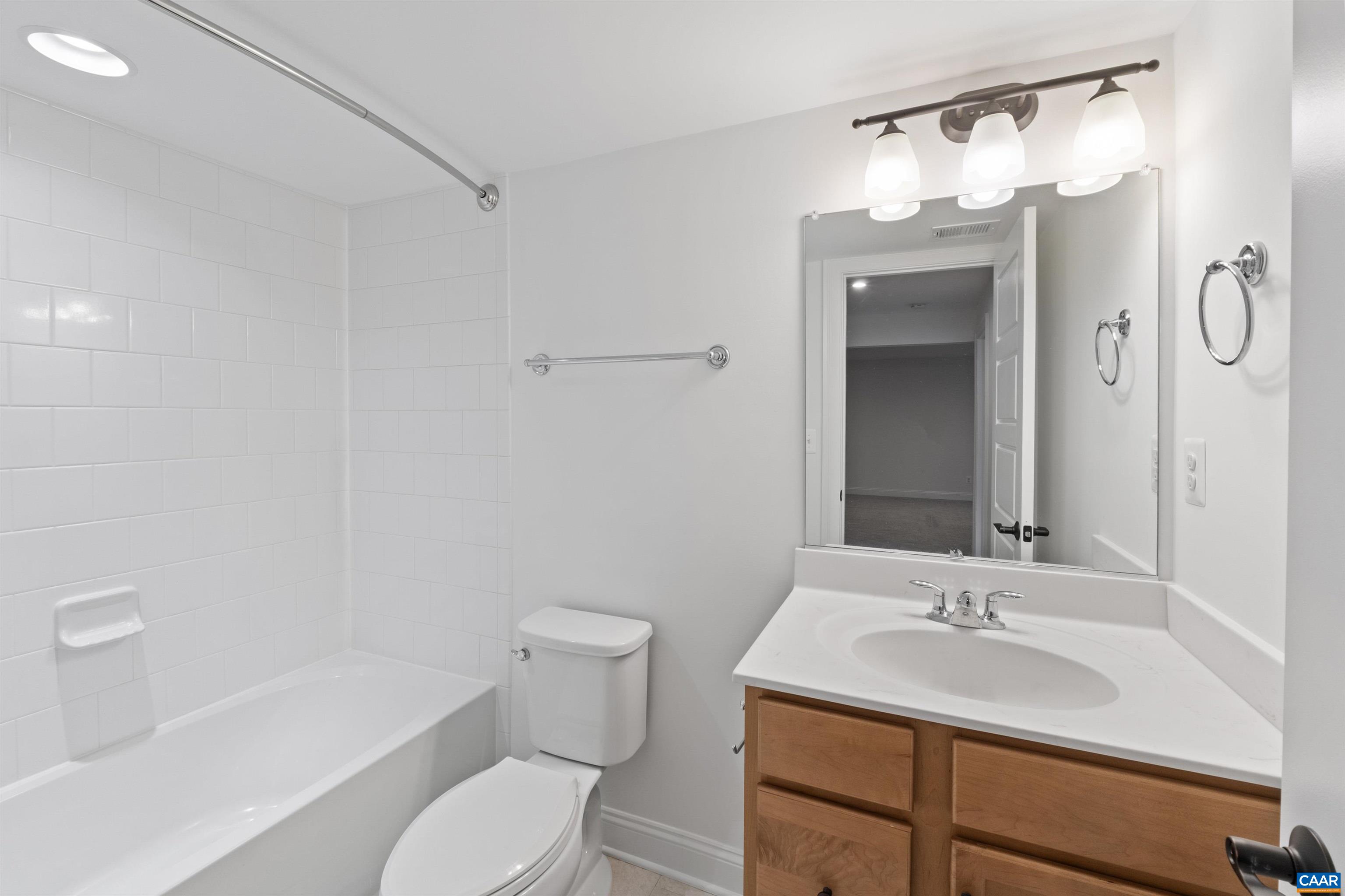112 BAYBERRY LN