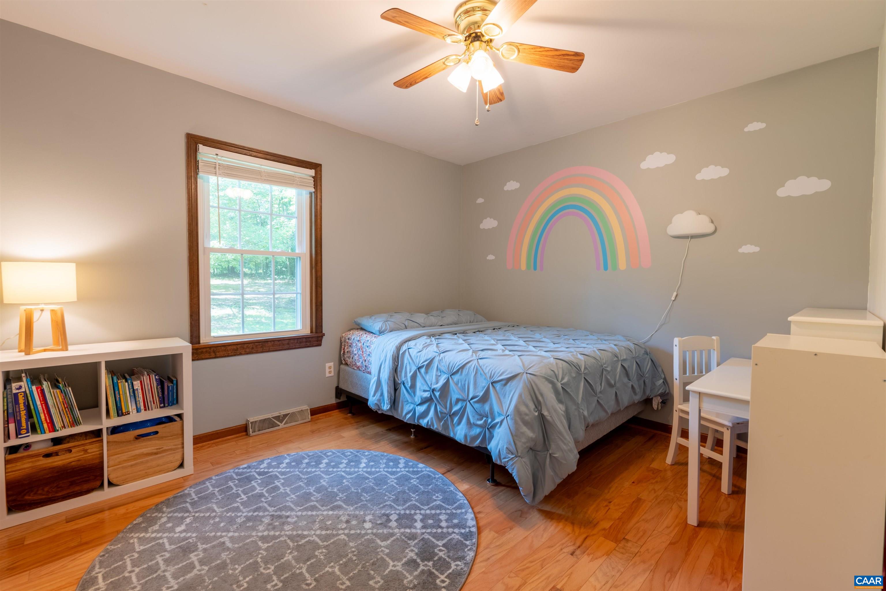 1190 FOX RIDGE DR