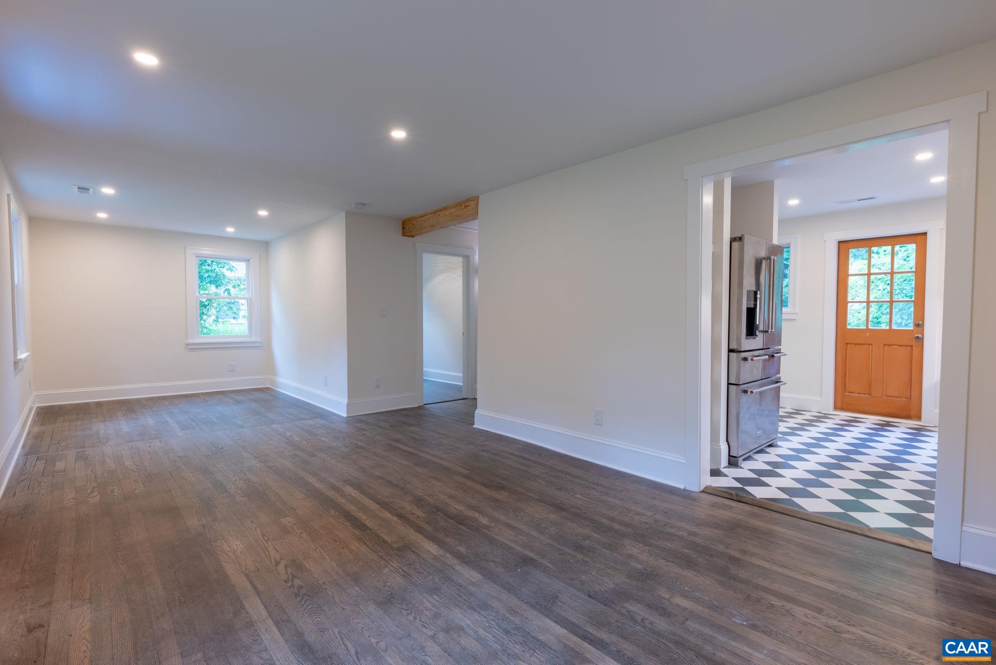 306 NE 13TH ST
