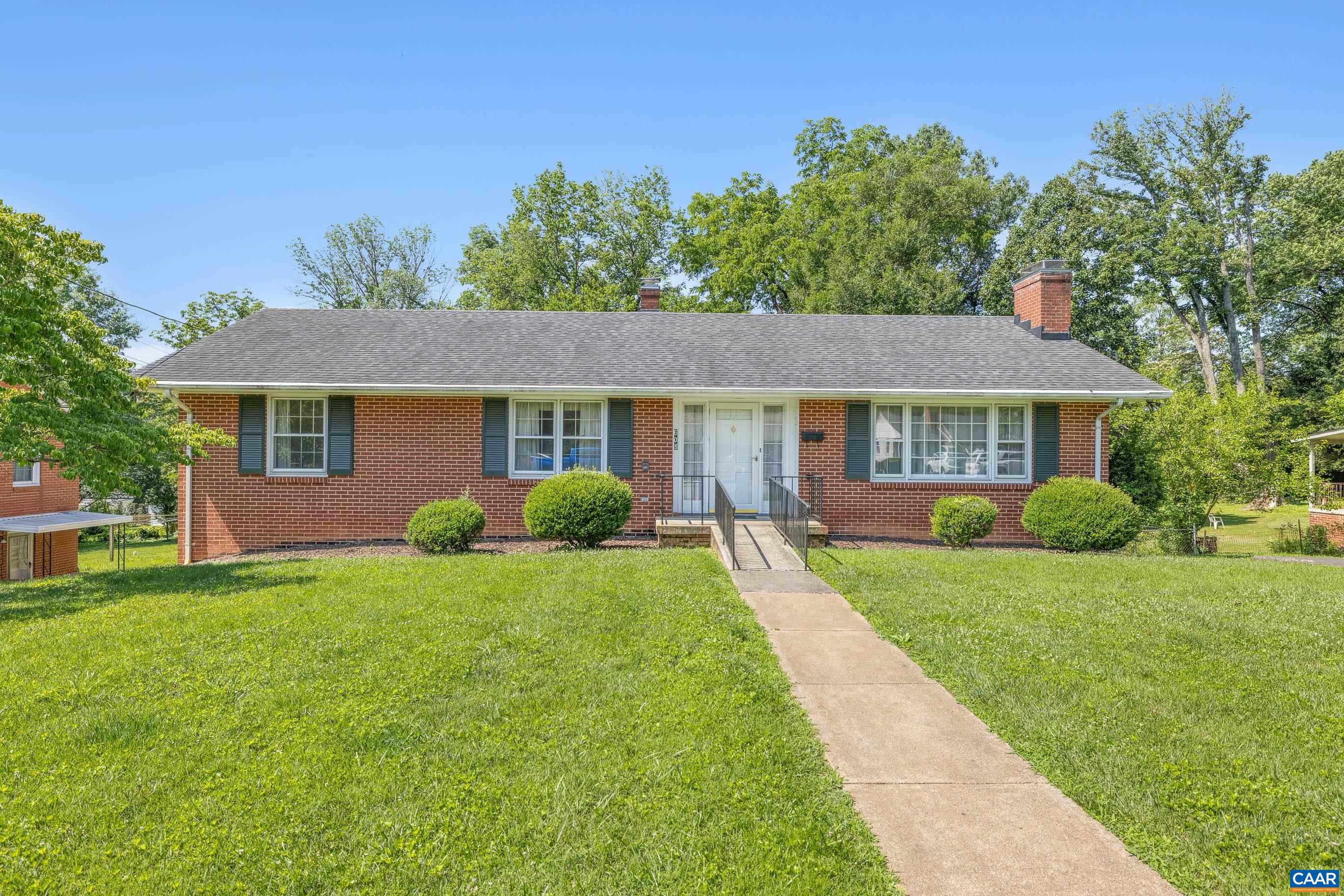 608 DAVIS AVE