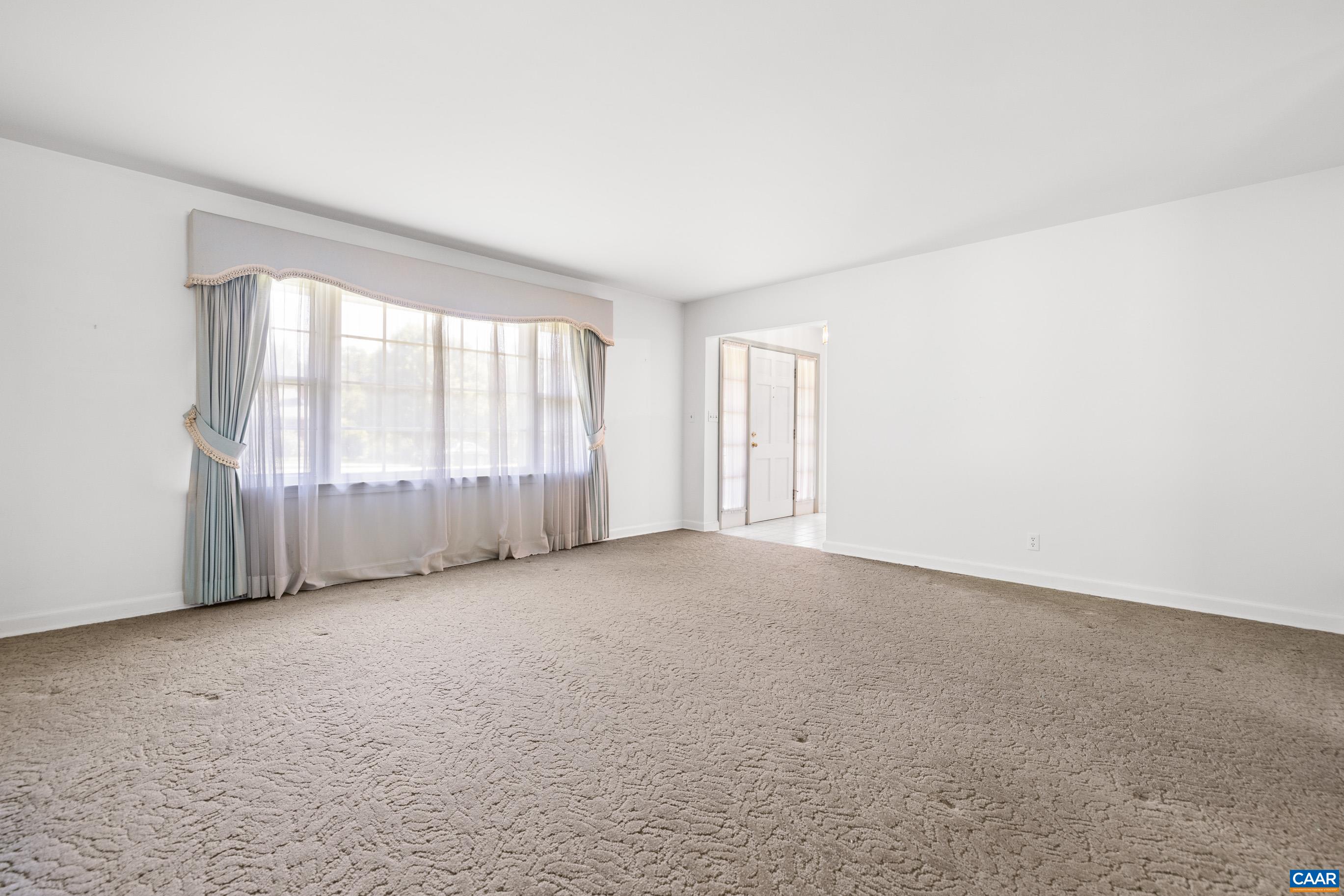 608 DAVIS AVE