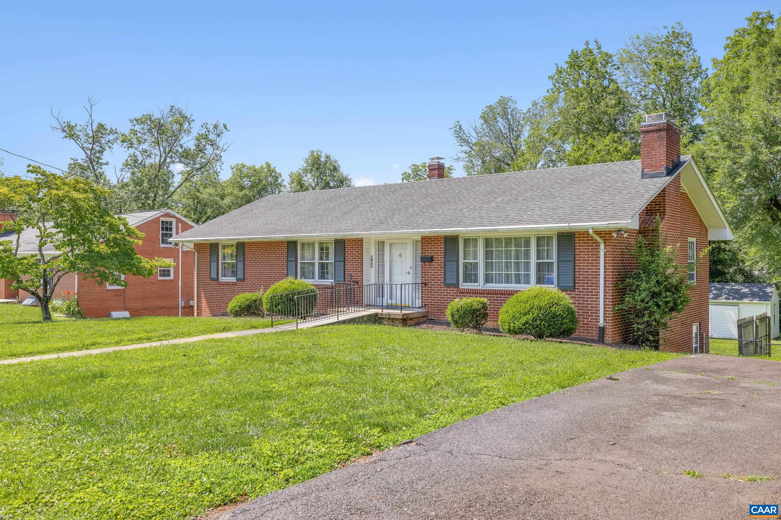 608 DAVIS AVE