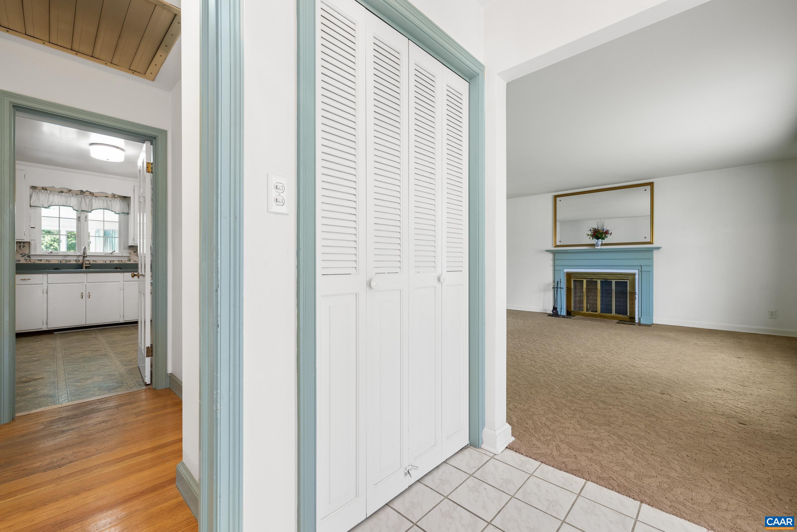 608 DAVIS AVE