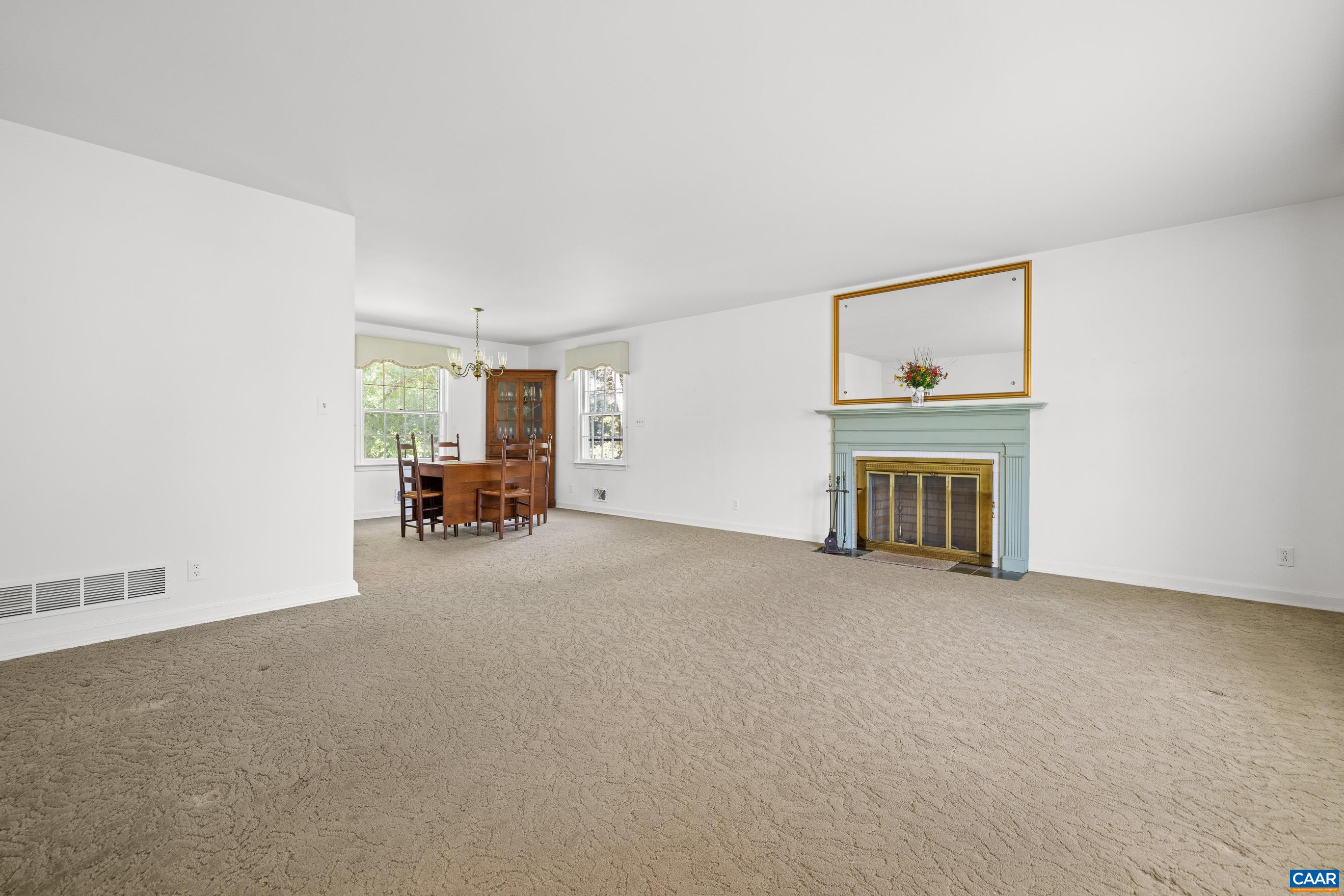 608 DAVIS AVE