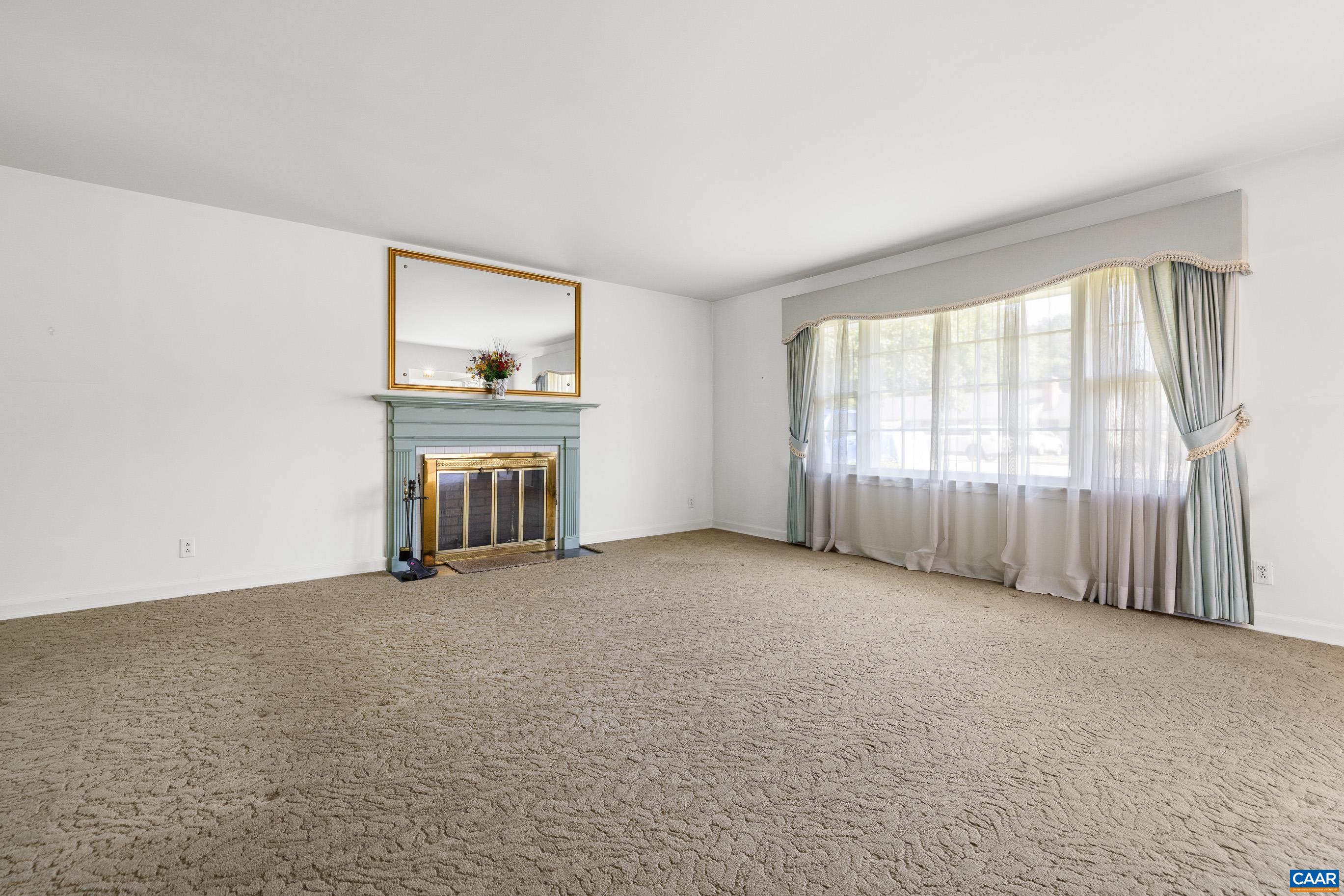 608 DAVIS AVE
