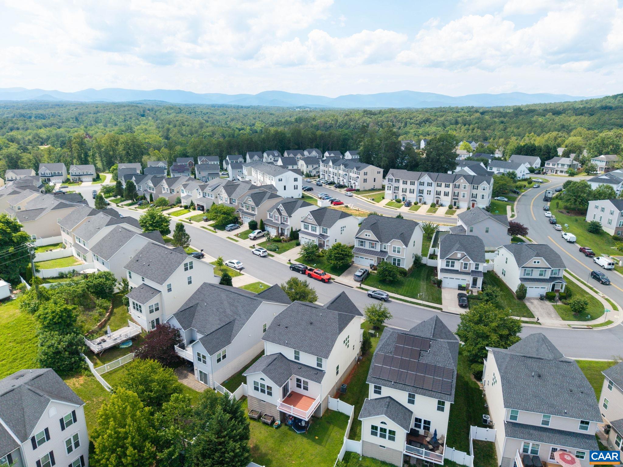 2140 ELM TREE KNOLL