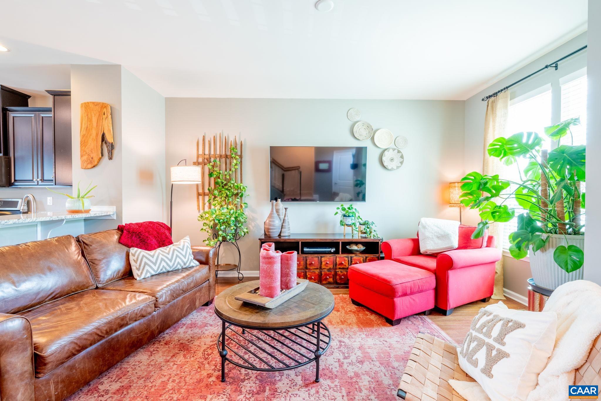 2140 ELM TREE KNOLL