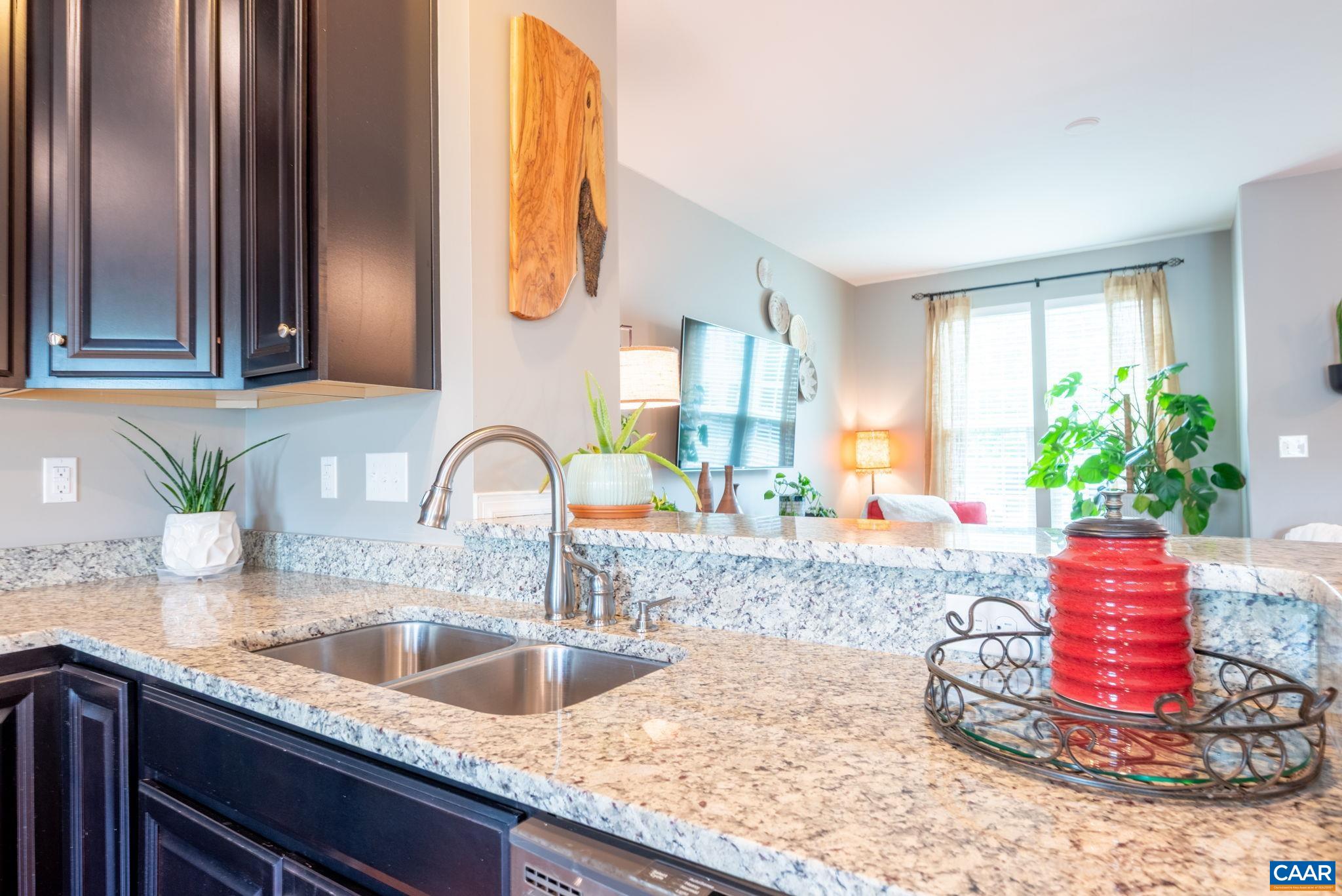 2140 ELM TREE KNOLL