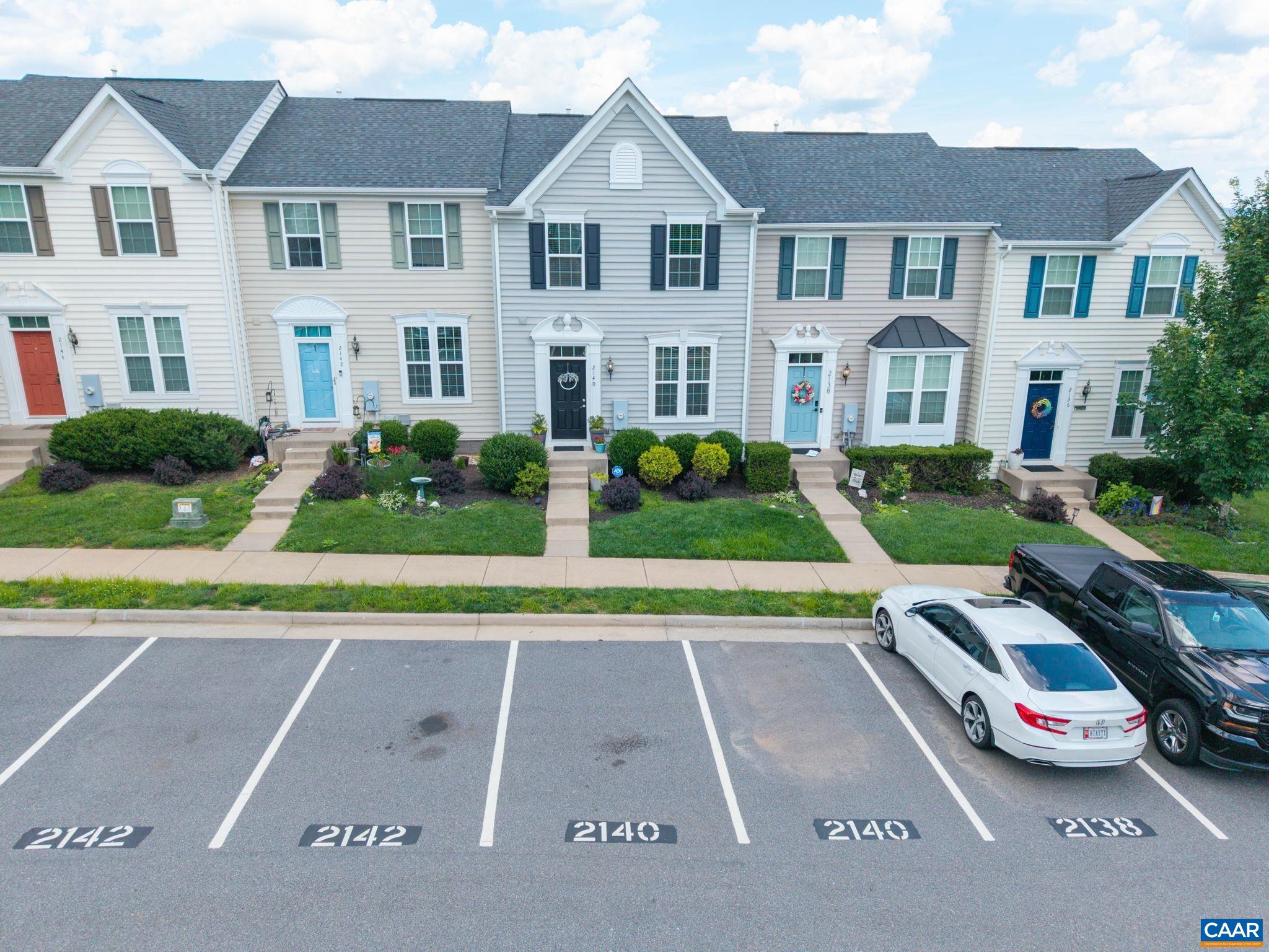 2140 ELM TREE KNOLL