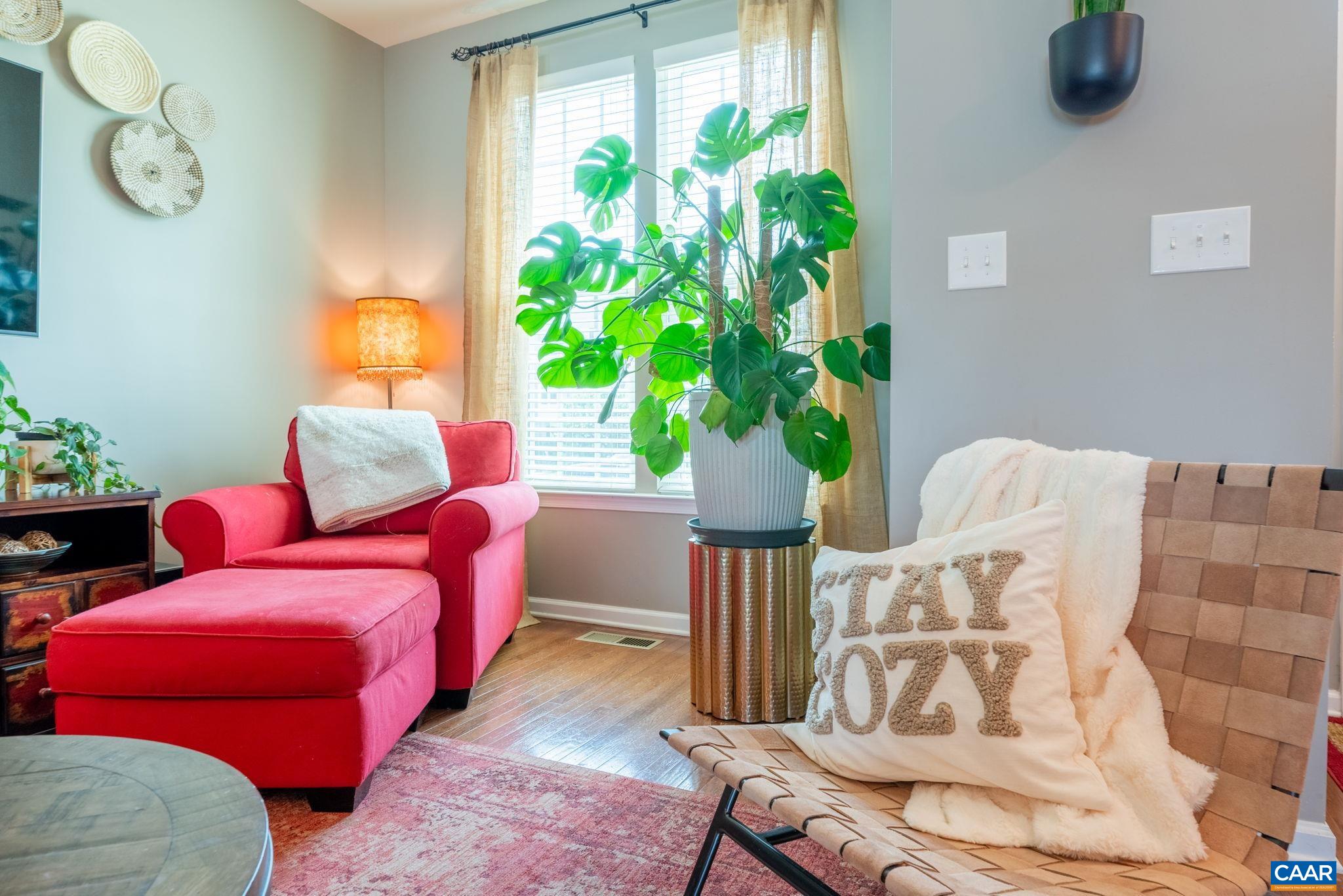 2140 ELM TREE KNOLL