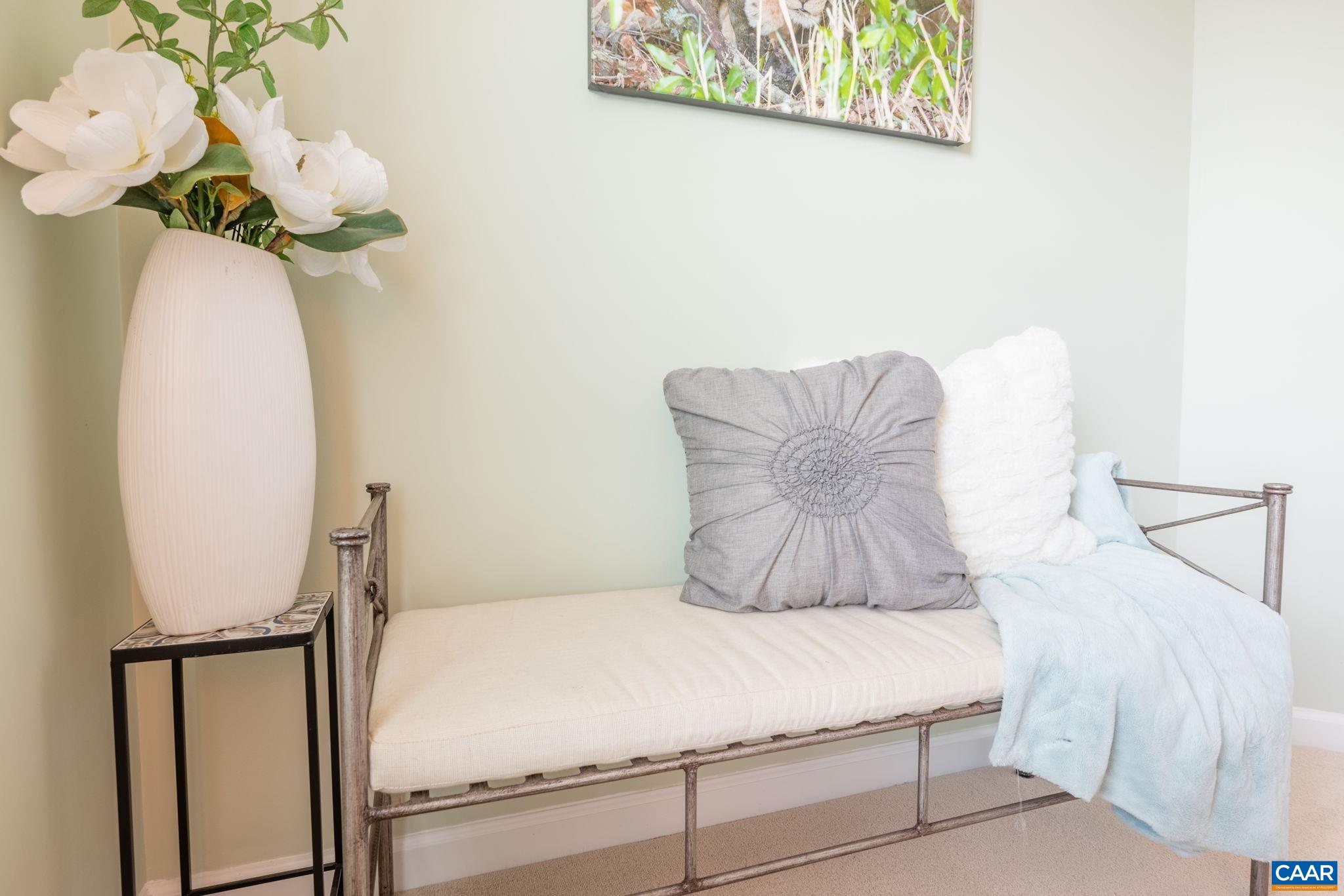 2140 ELM TREE KNOLL