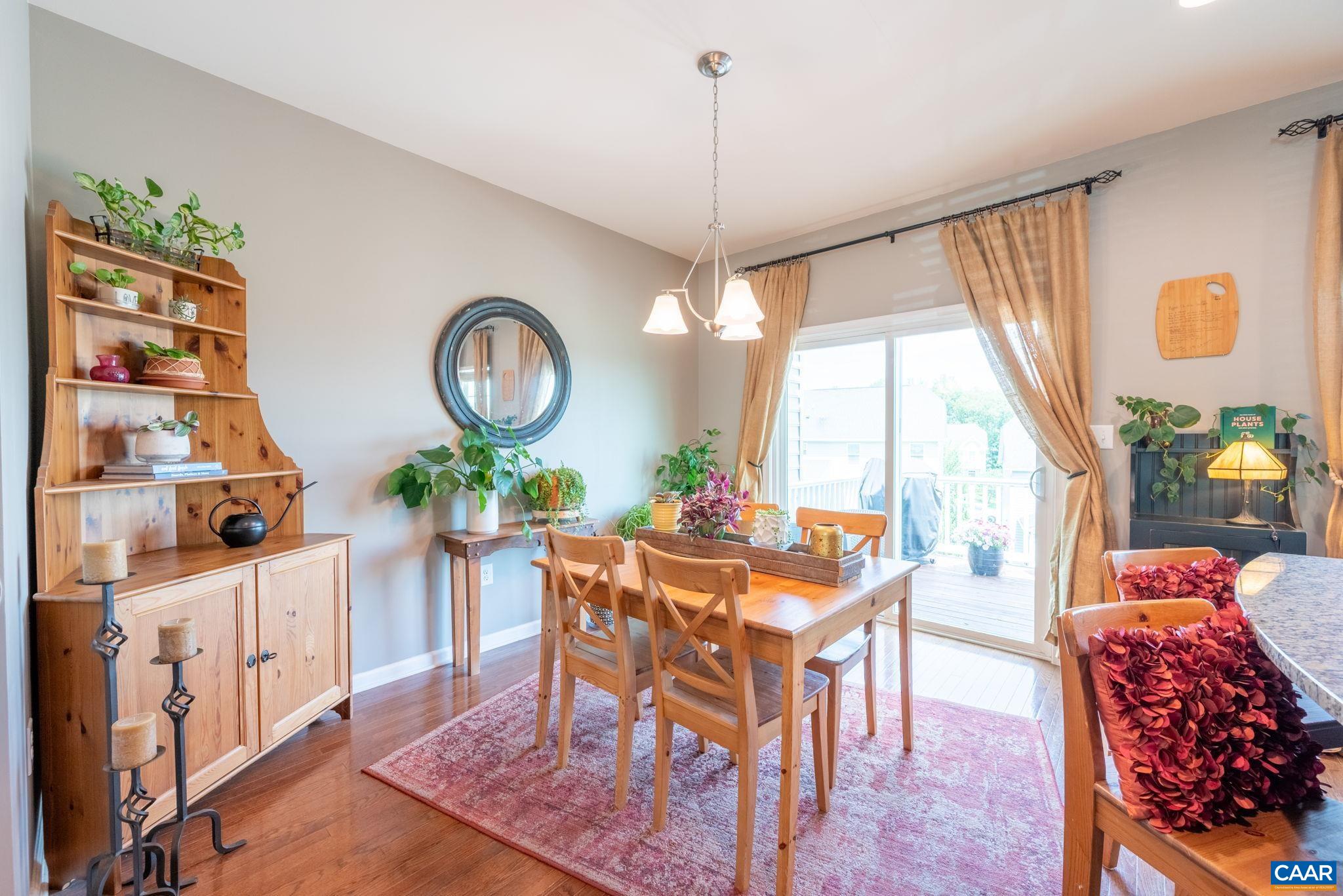 2140 ELM TREE KNOLL