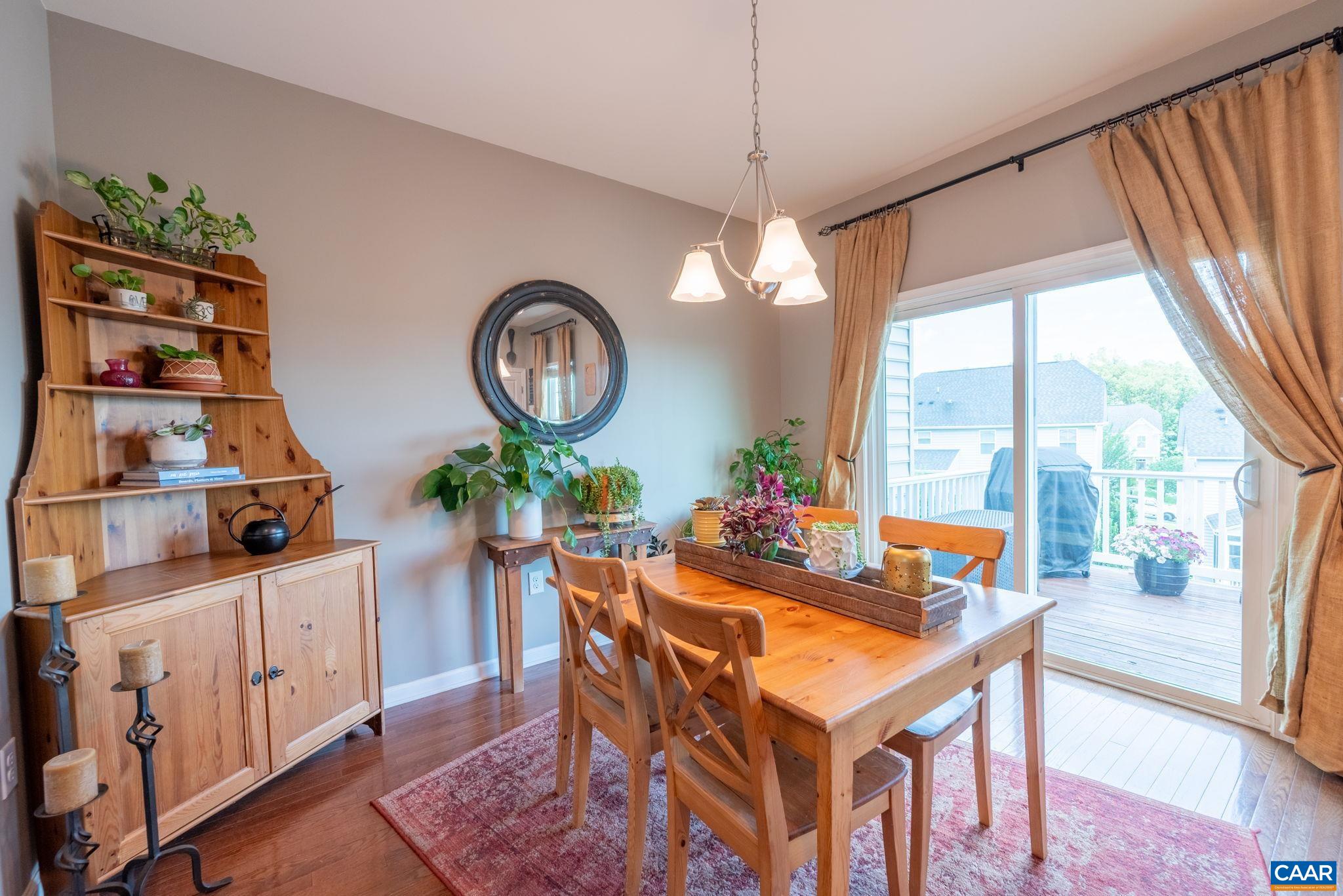 2140 ELM TREE KNOLL