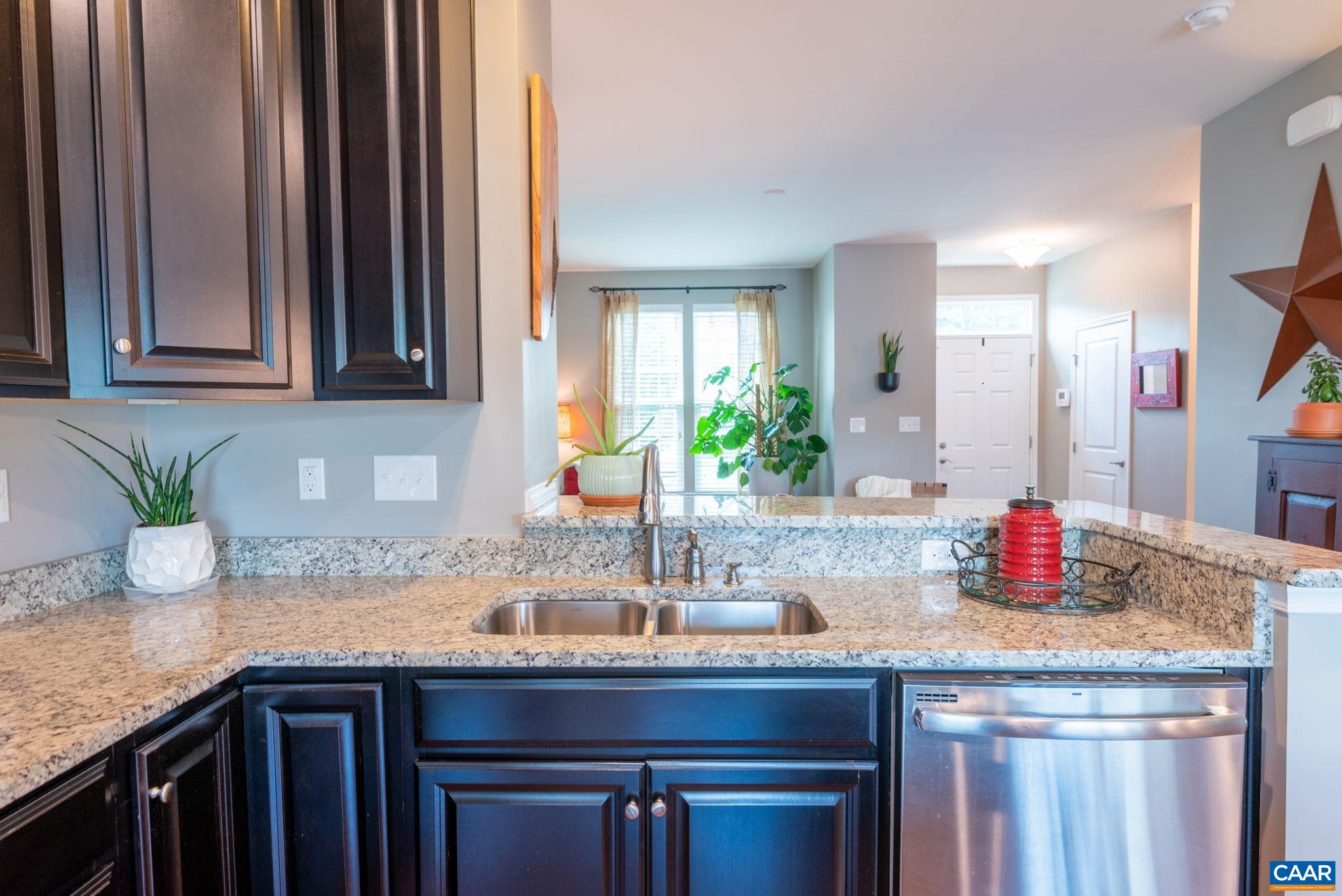 2140 ELM TREE KNOLL