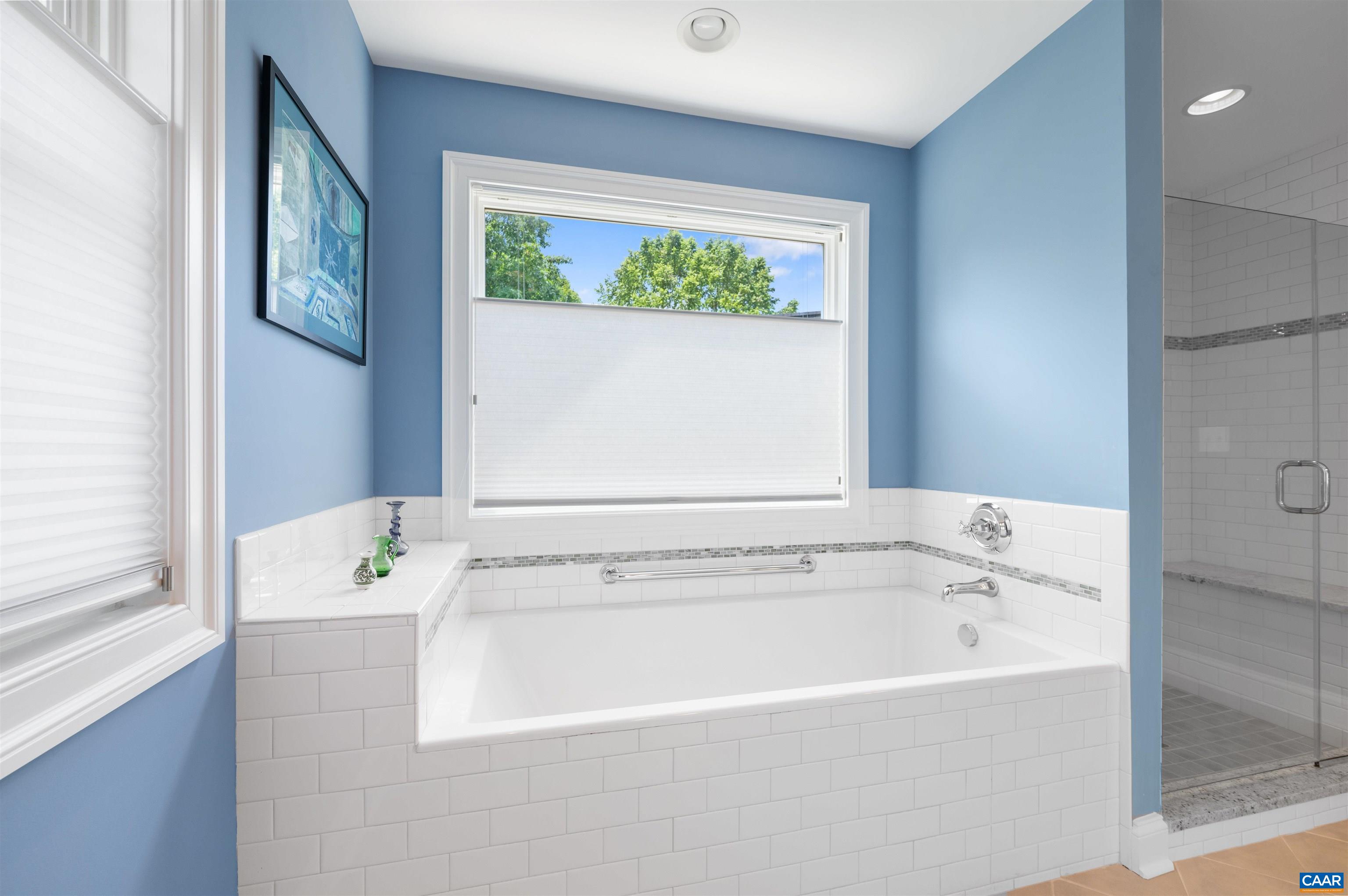 100 OAK LAWN DR