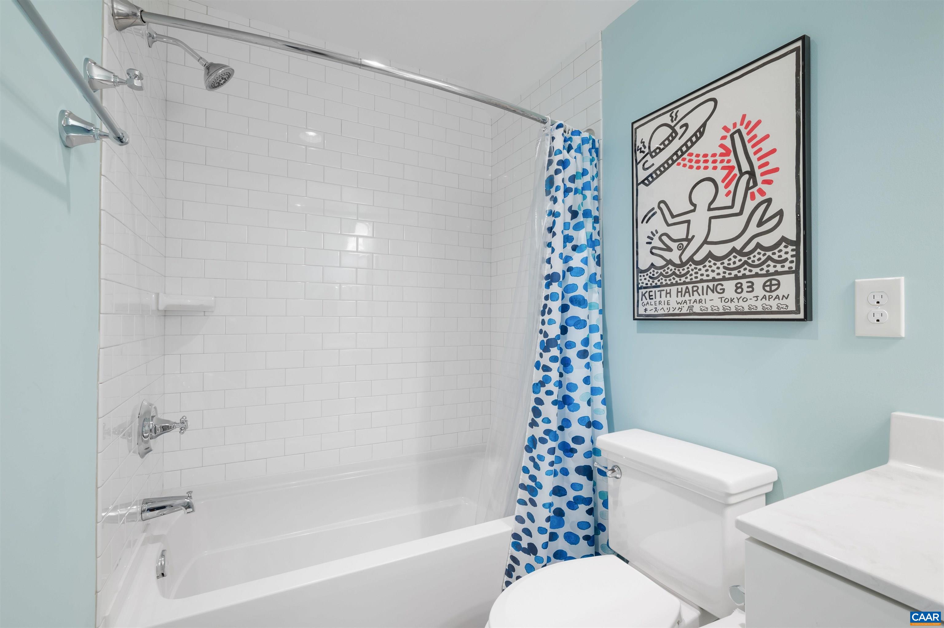 100 OAK LAWN DR