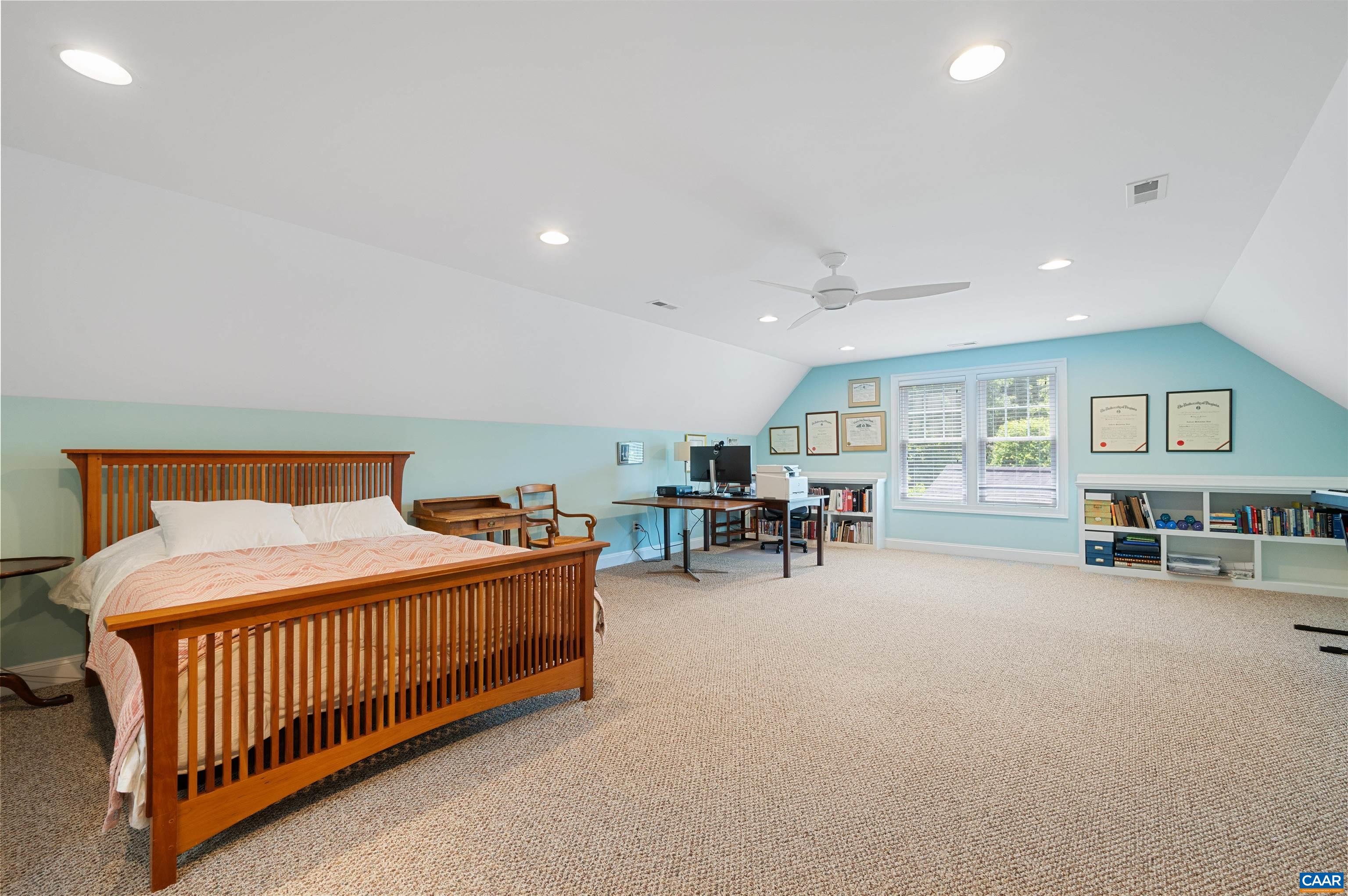 100 OAK LAWN DR