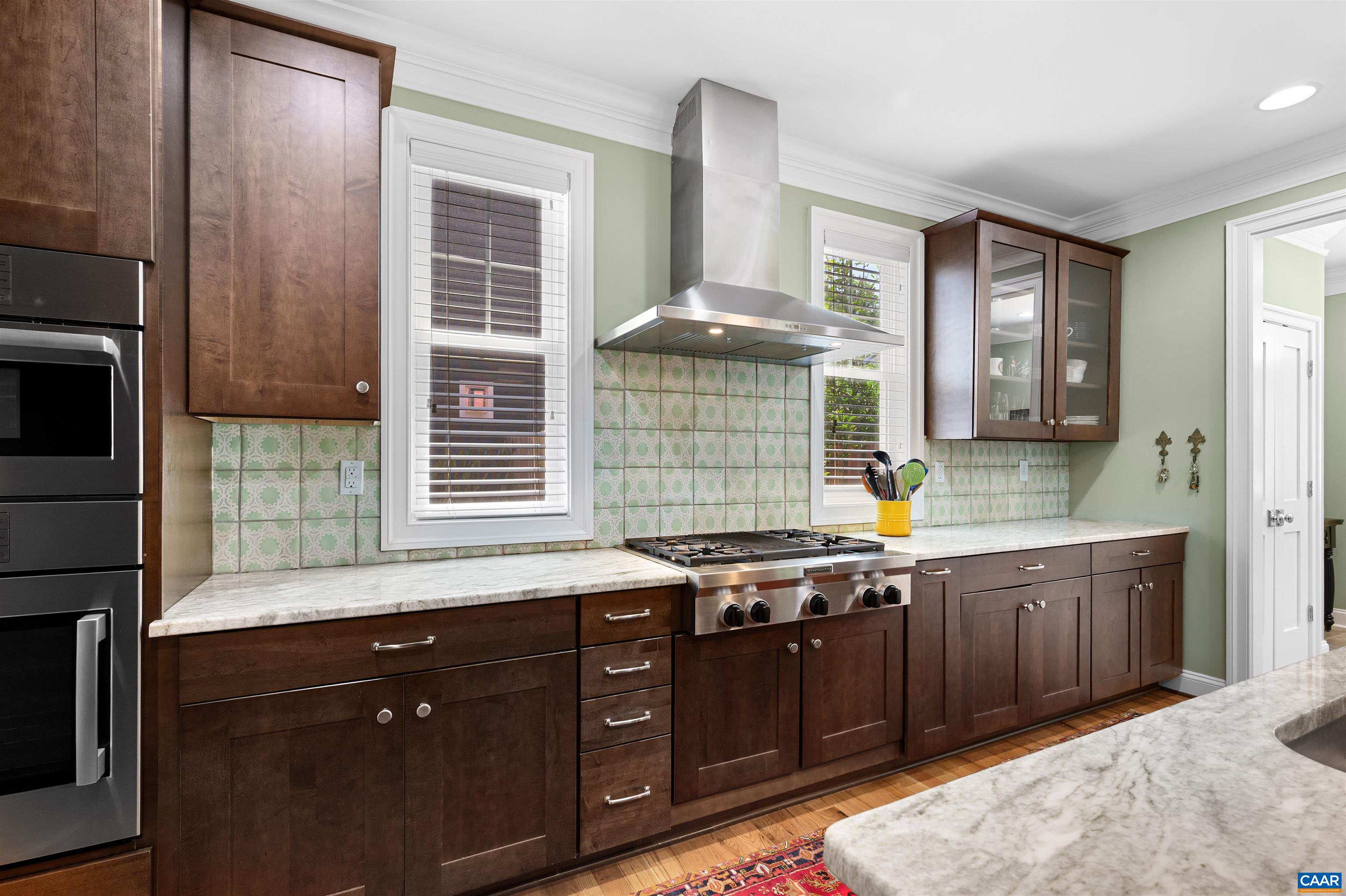 100 OAK LAWN DR