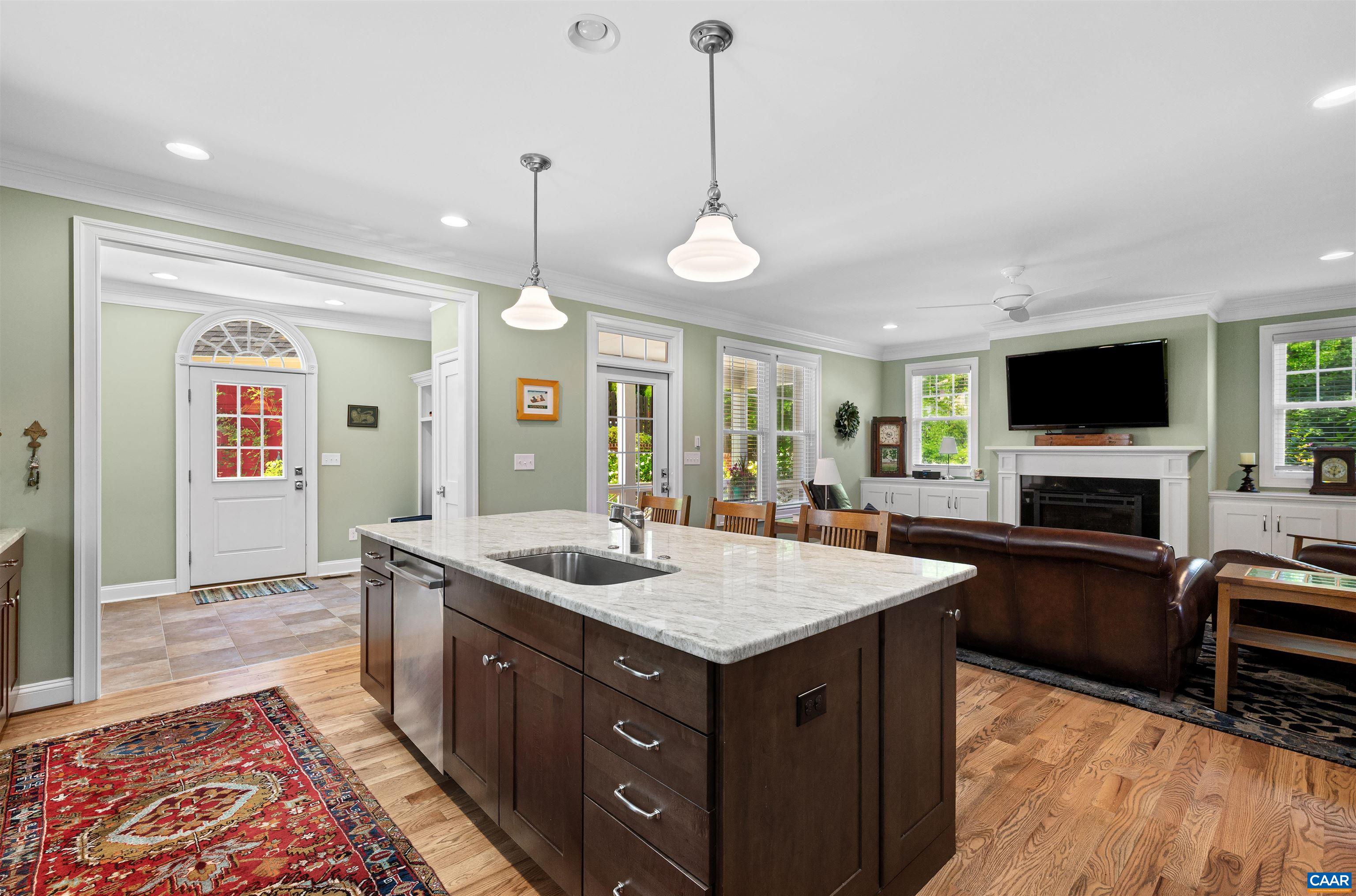 100 OAK LAWN DR