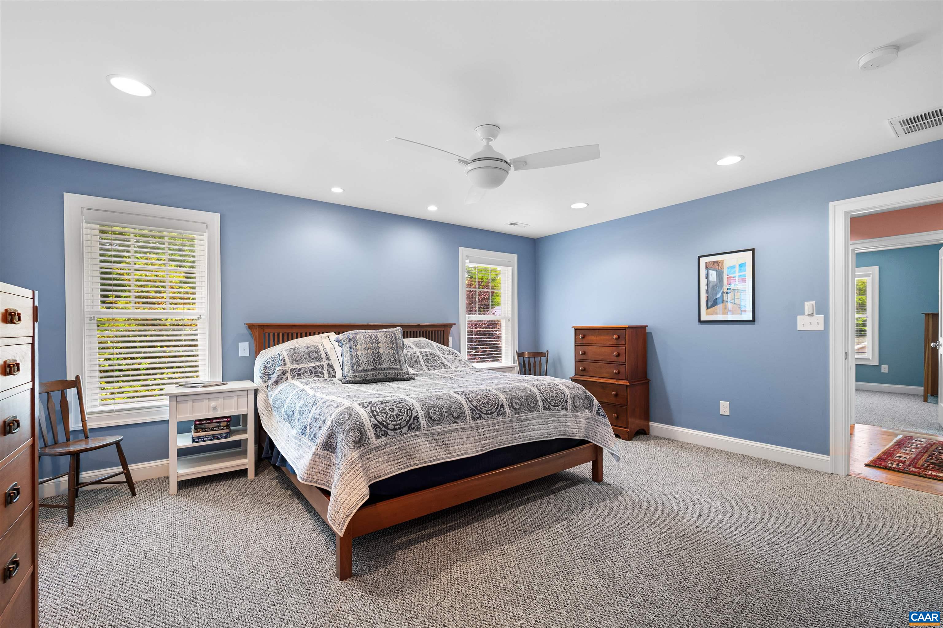 100 OAK LAWN DR