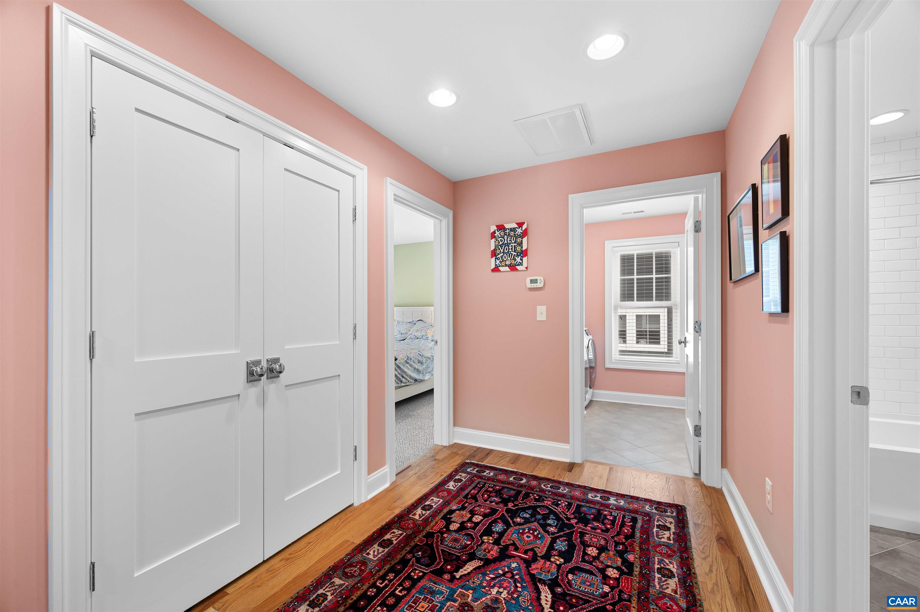 100 OAK LAWN DR