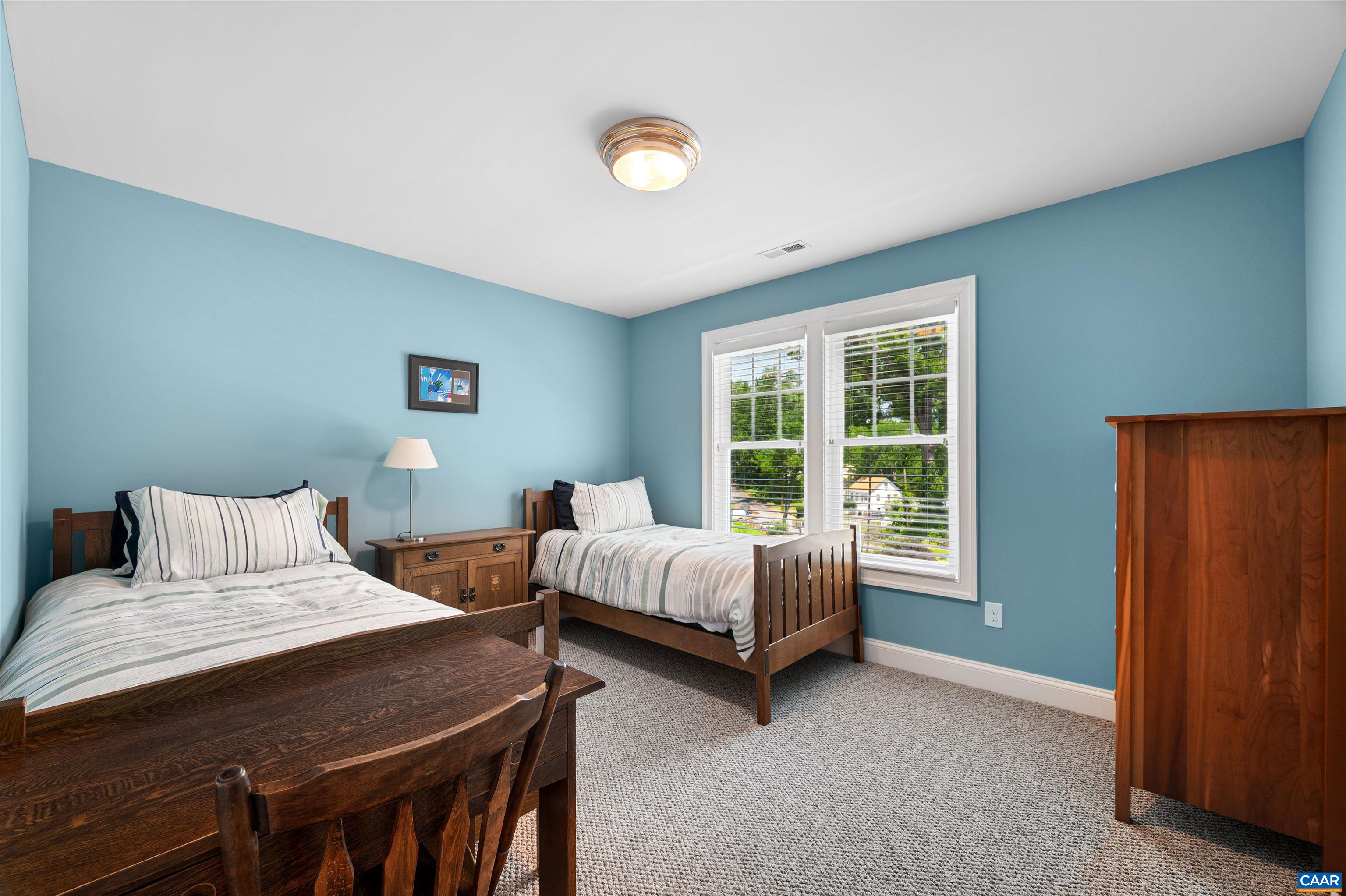 100 OAK LAWN DR