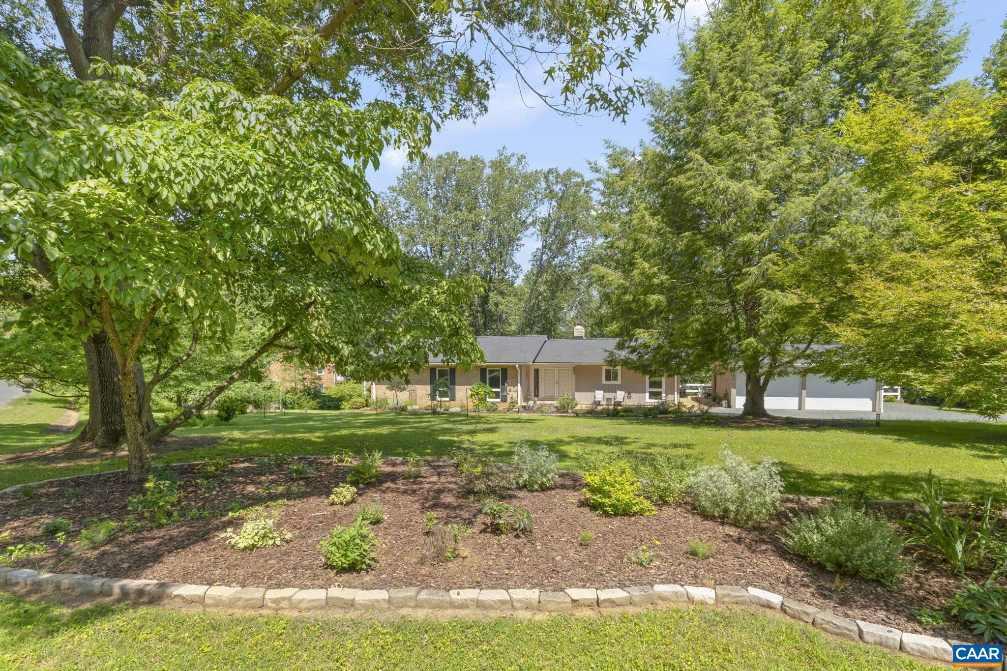 310 GLOUCESTER RD