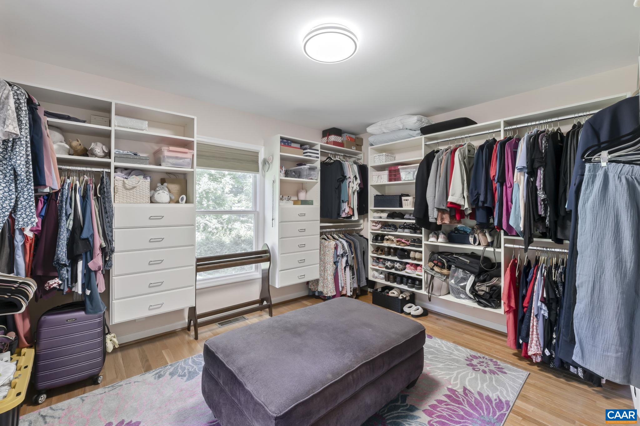 310 GLOUCESTER RD