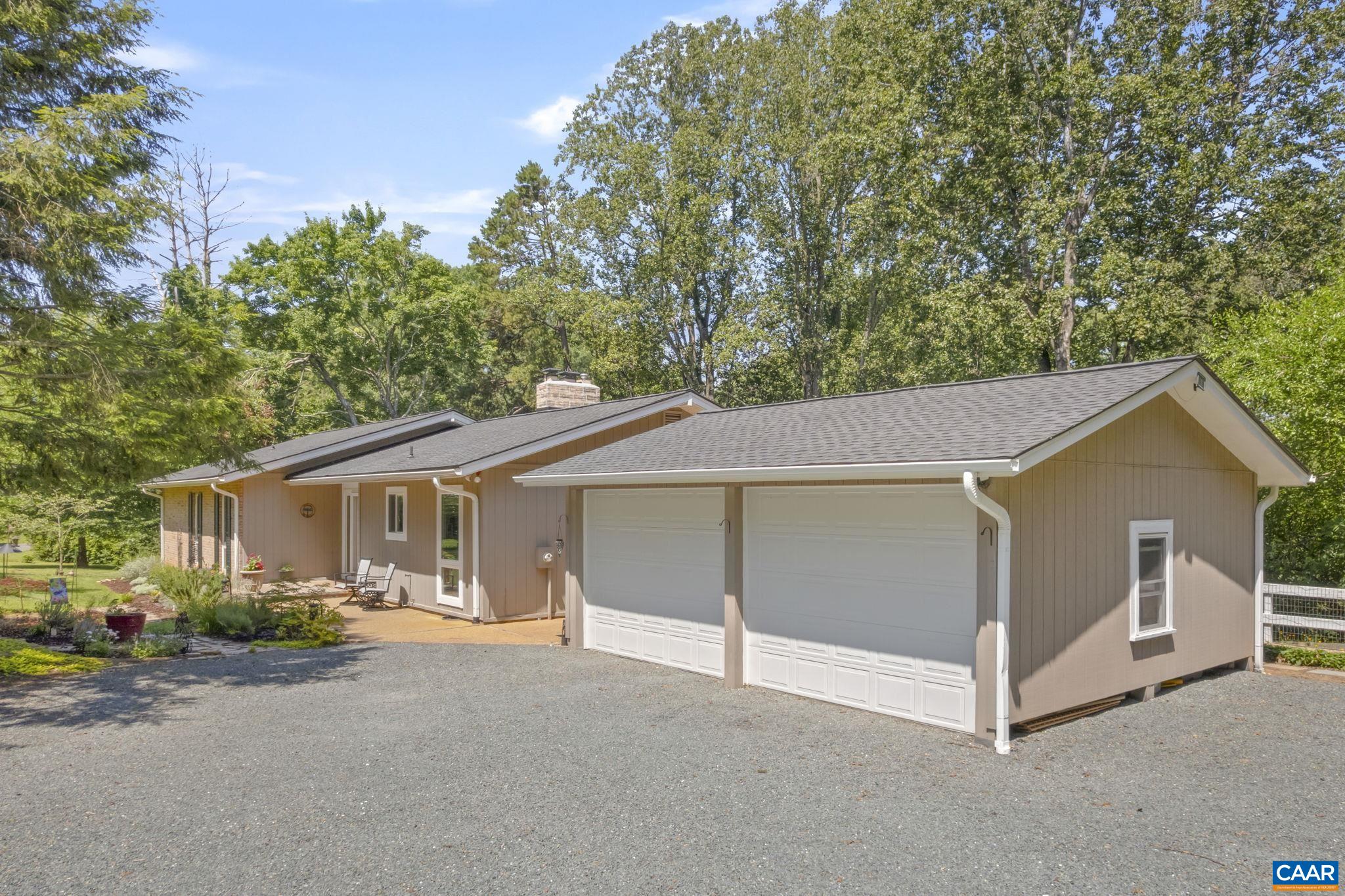 310 GLOUCESTER RD