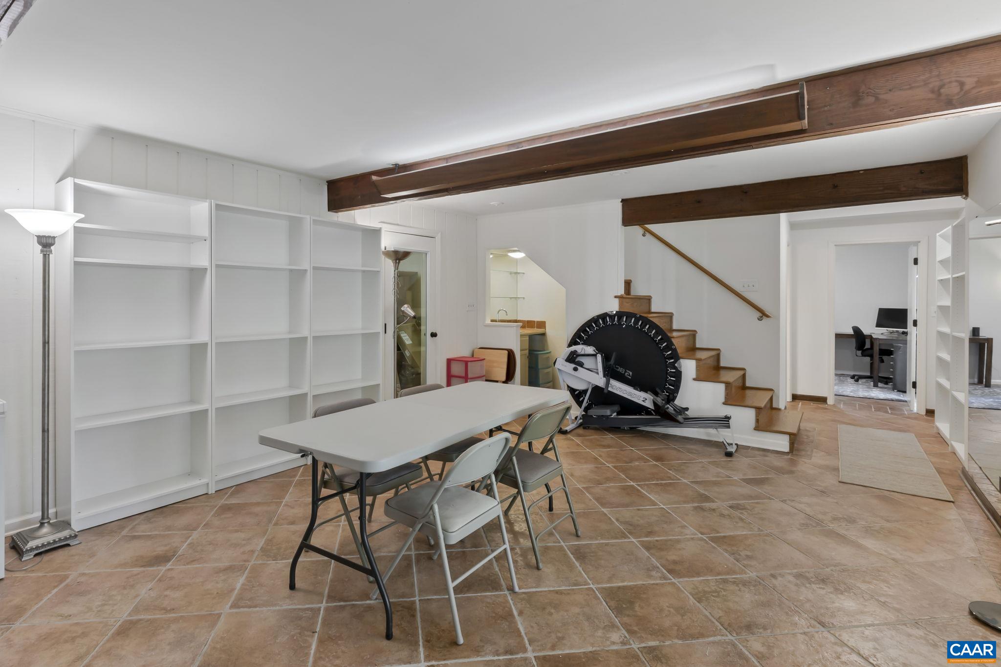 310 GLOUCESTER RD