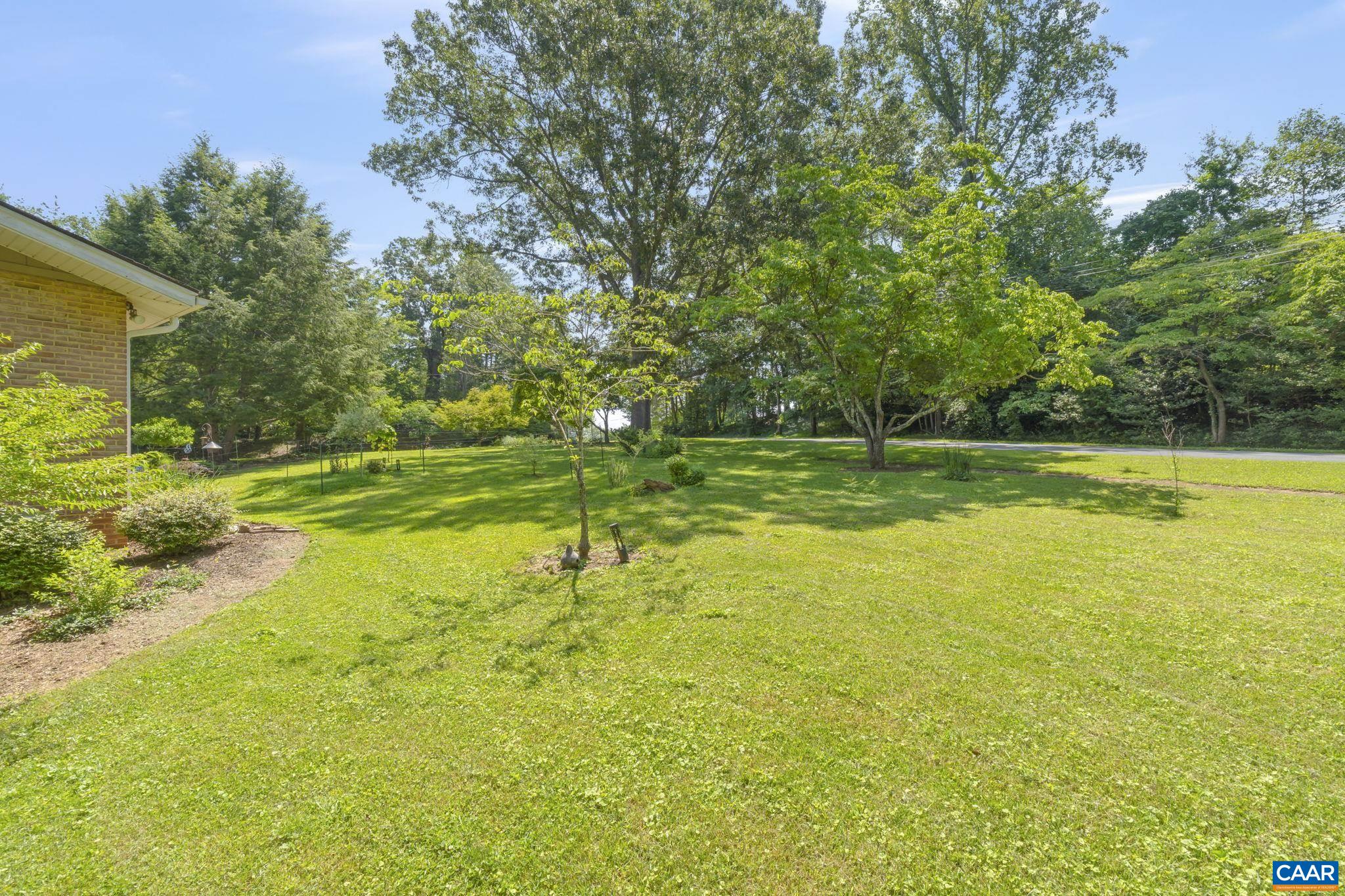 310 GLOUCESTER RD