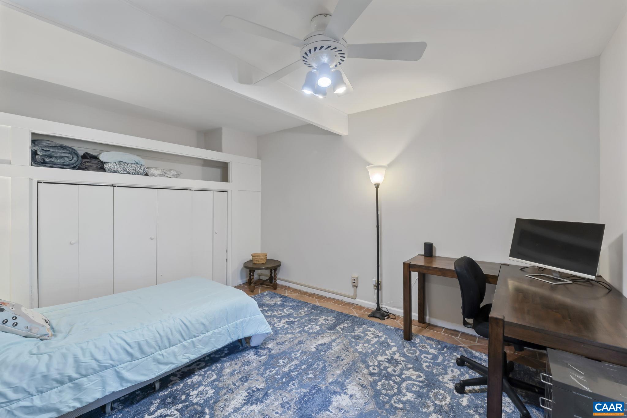 310 GLOUCESTER RD