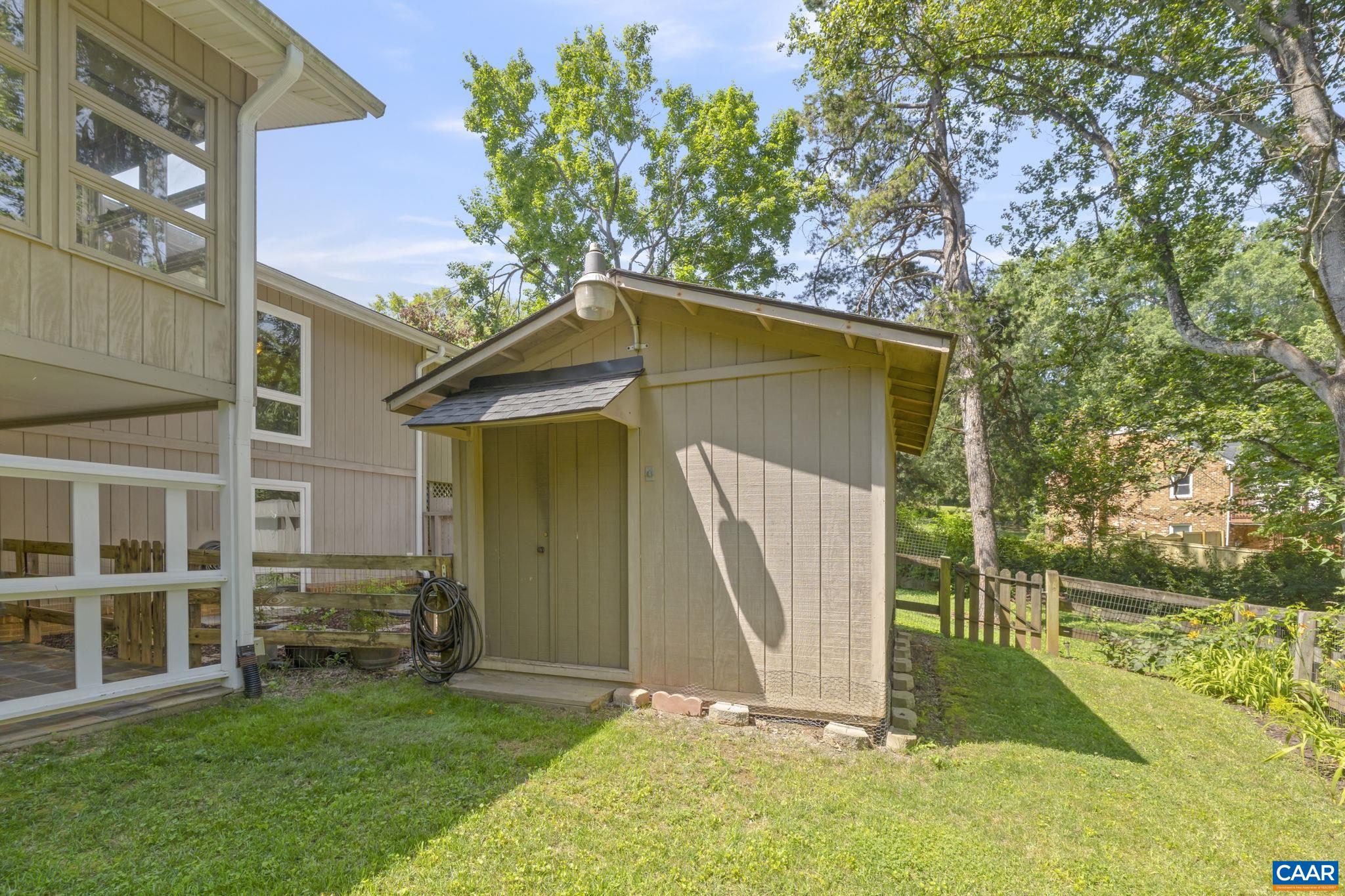 310 GLOUCESTER RD