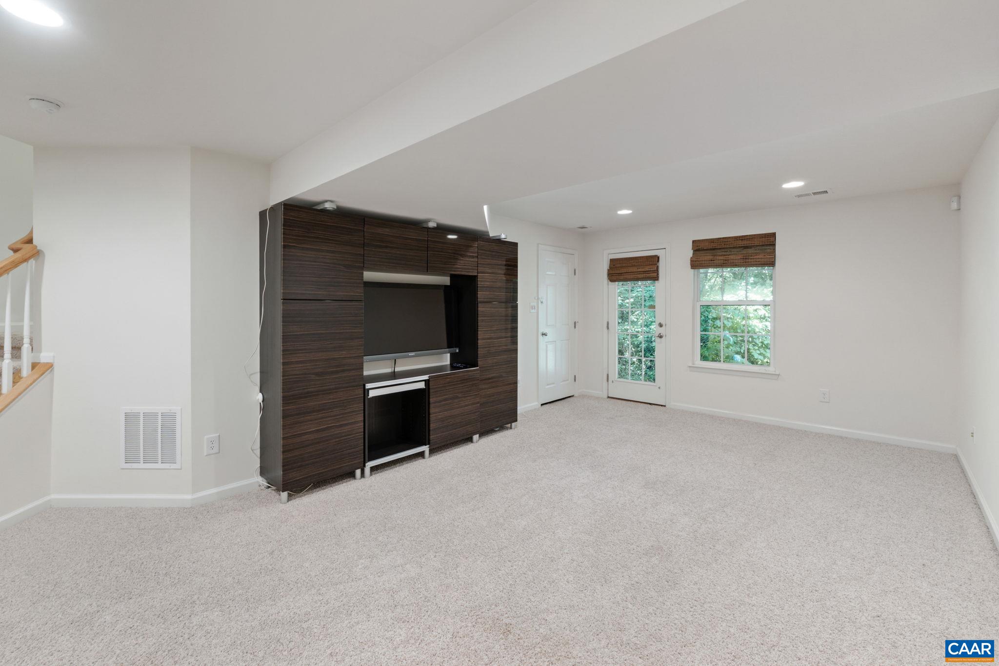 834 ROCK CREEK RD