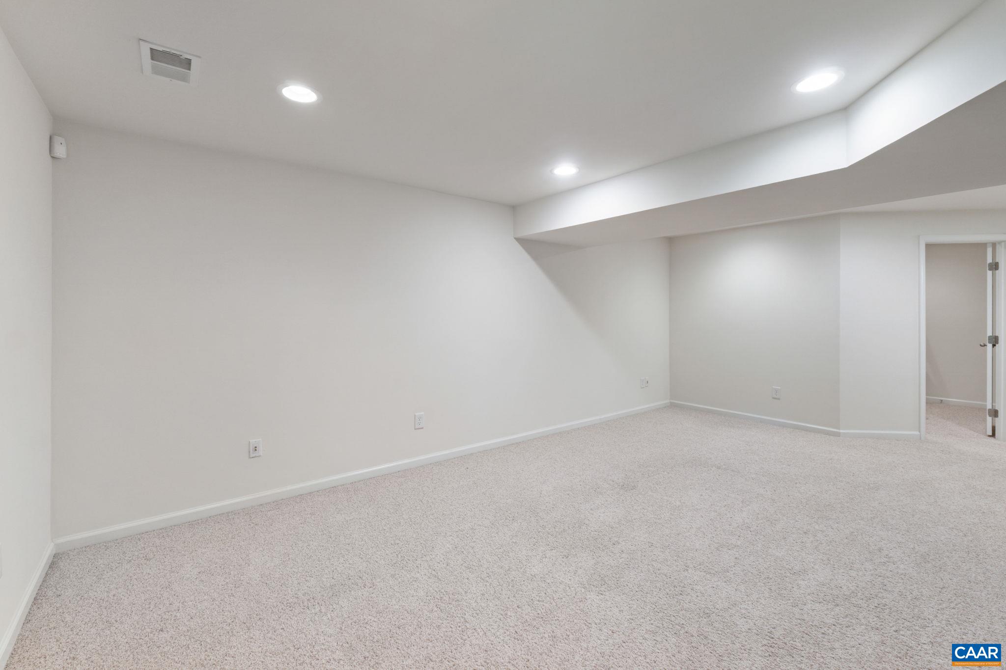 834 ROCK CREEK RD