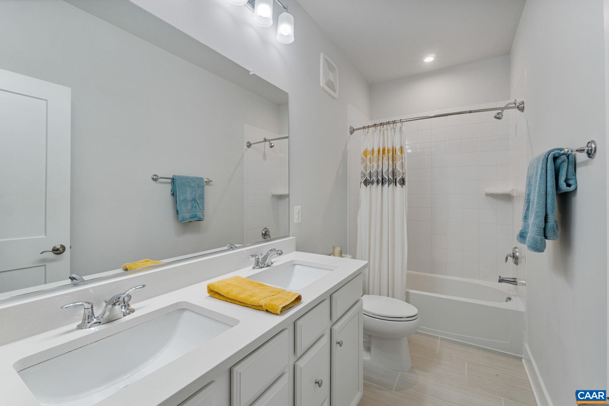 802 WESLEY LN Unit: B