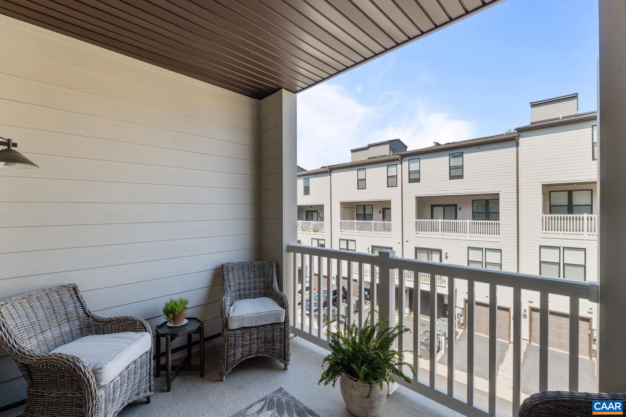 802 WESLEY LN Unit: B