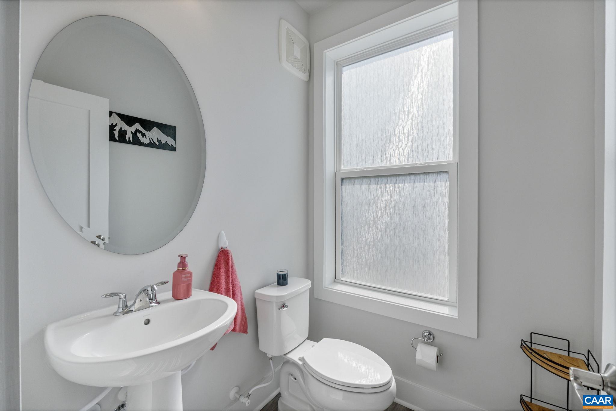802 WESLEY LN Unit: B