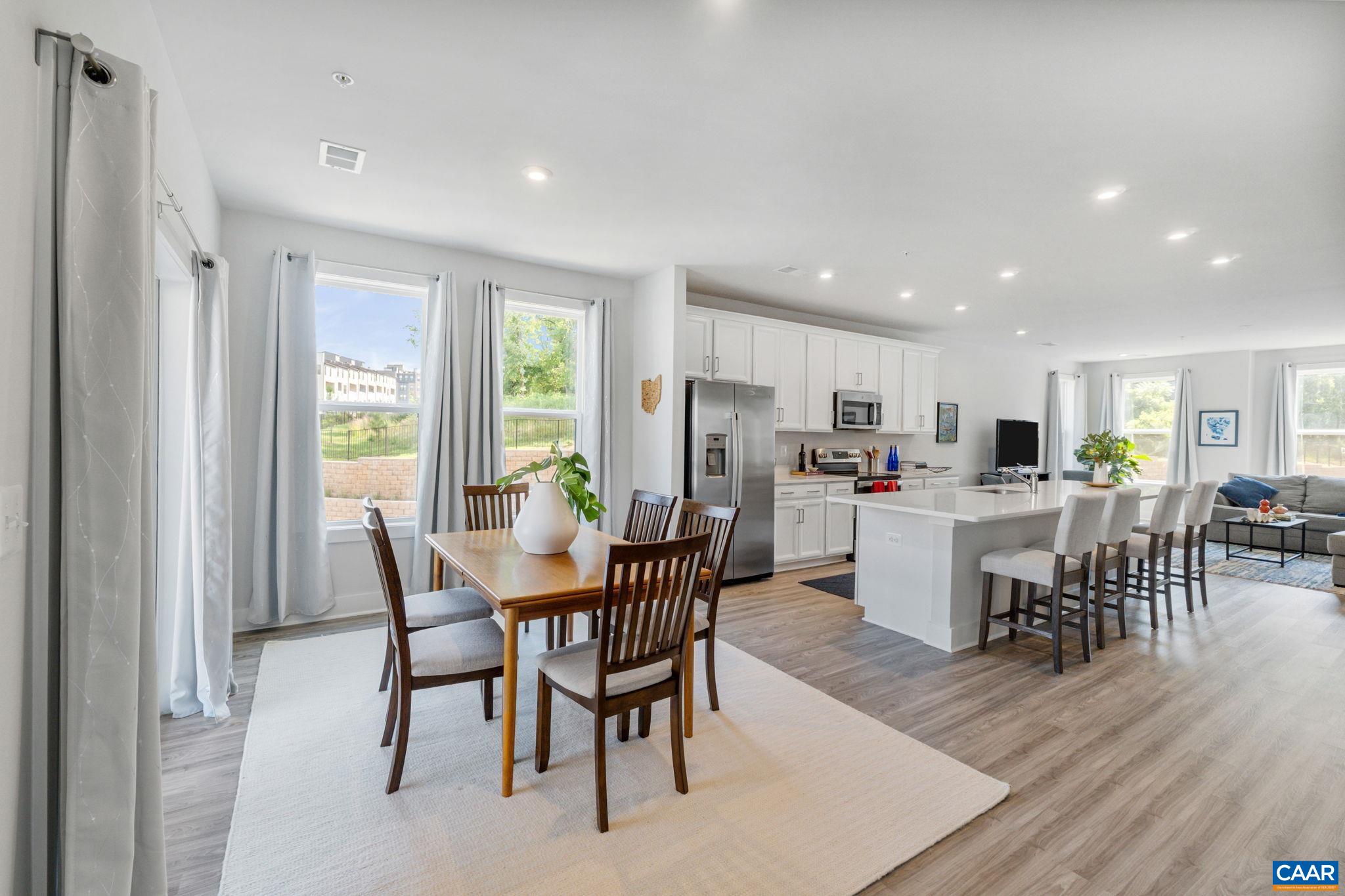802 WESLEY LN Unit: B