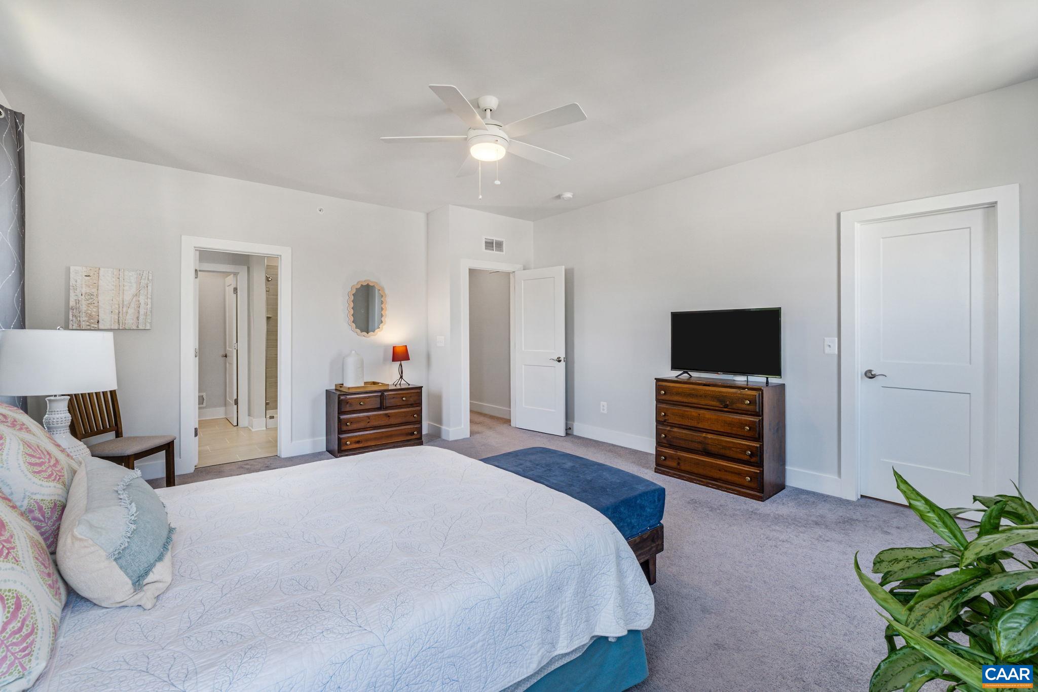 802 WESLEY LN Unit: B