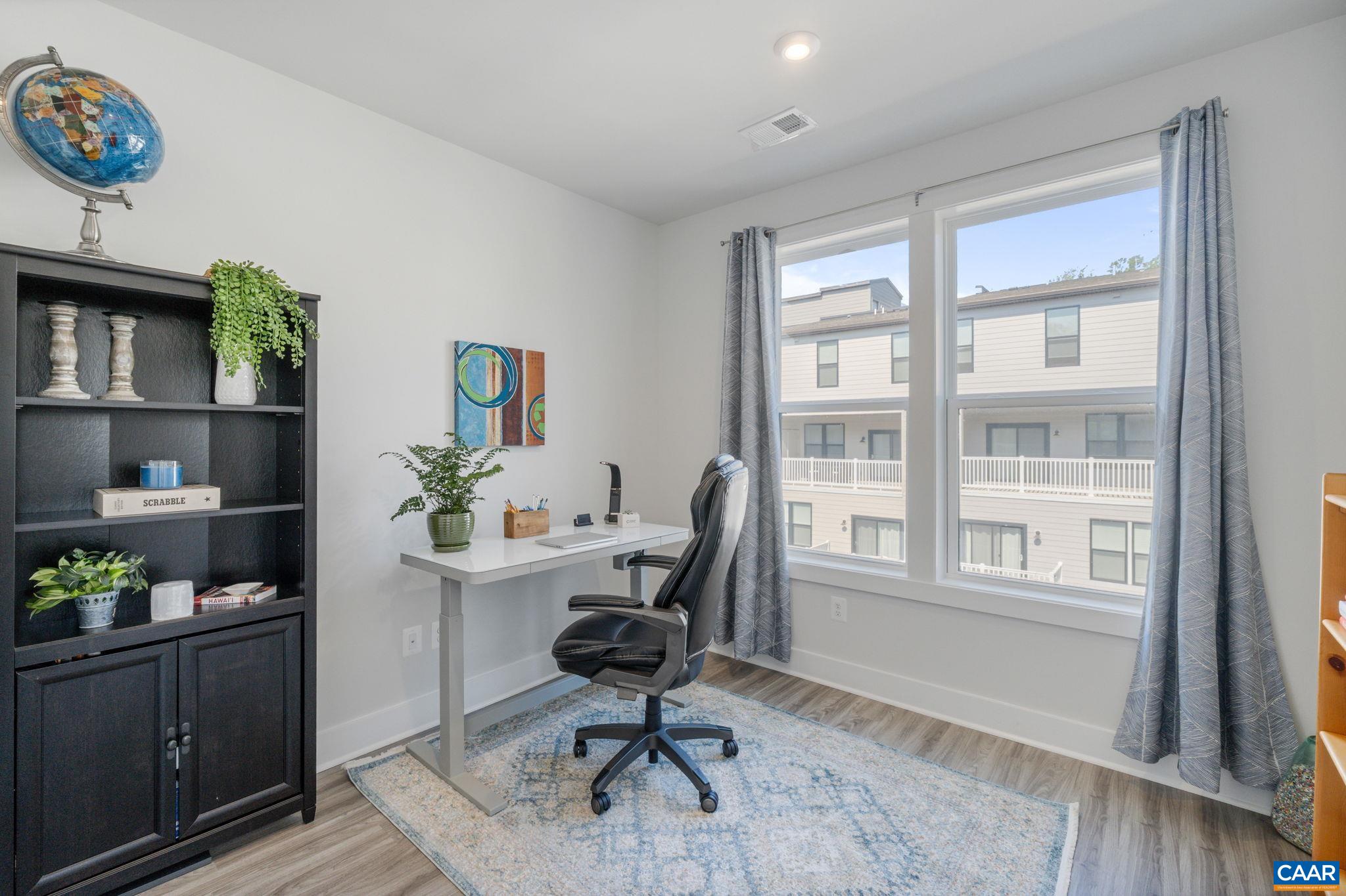 802 WESLEY LN Unit: B
