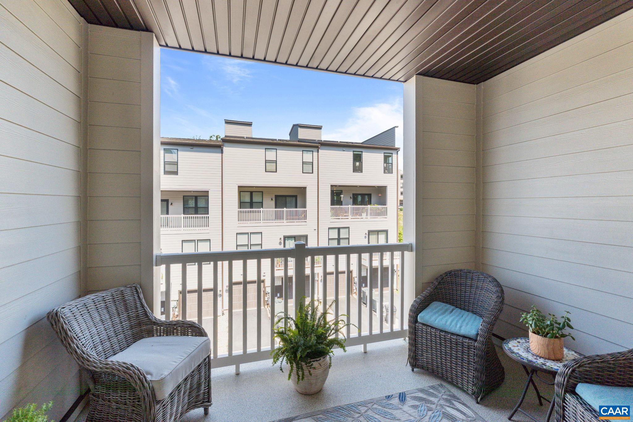 802 WESLEY LN Unit: B