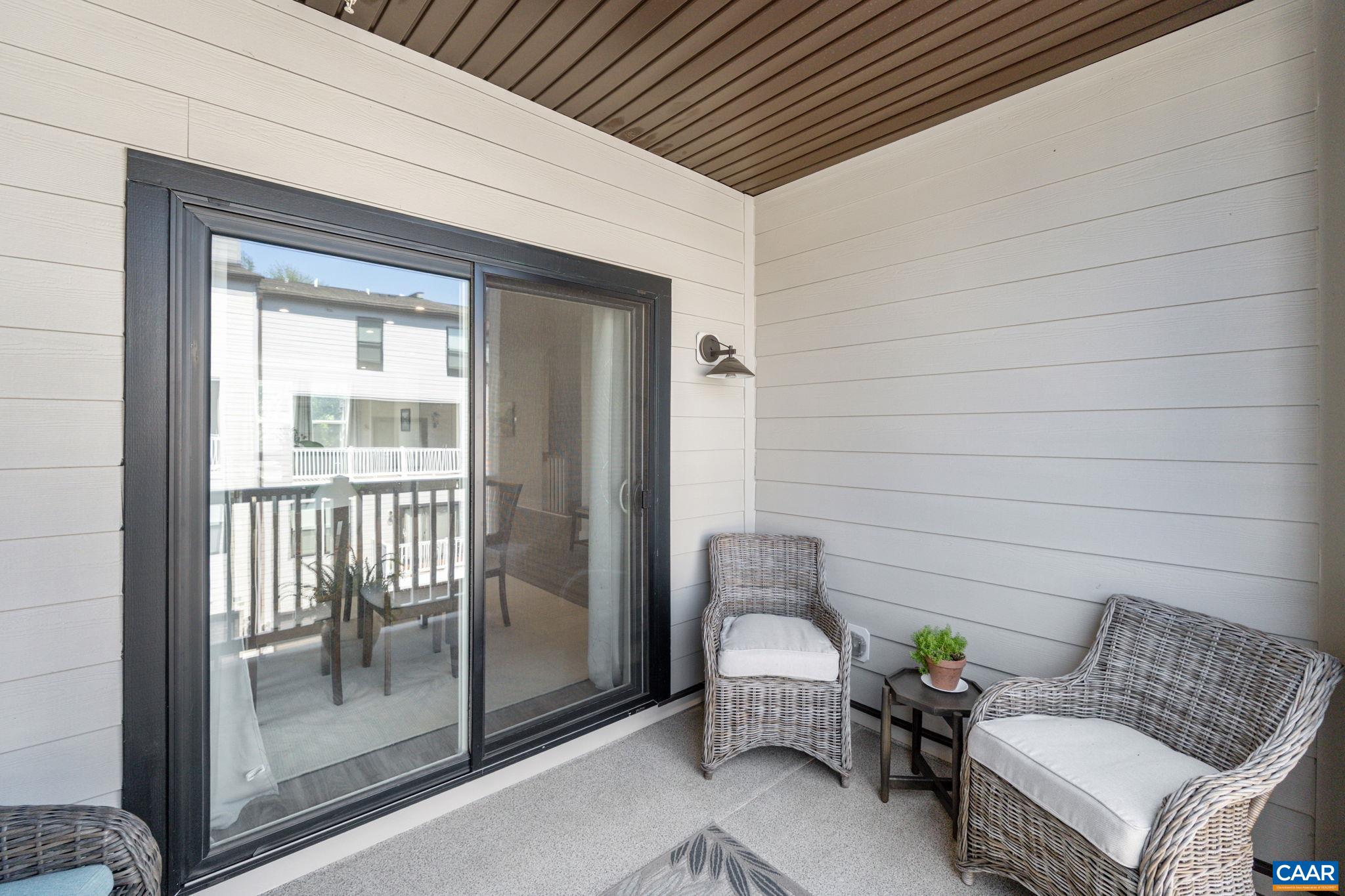 802 WESLEY LN Unit: B