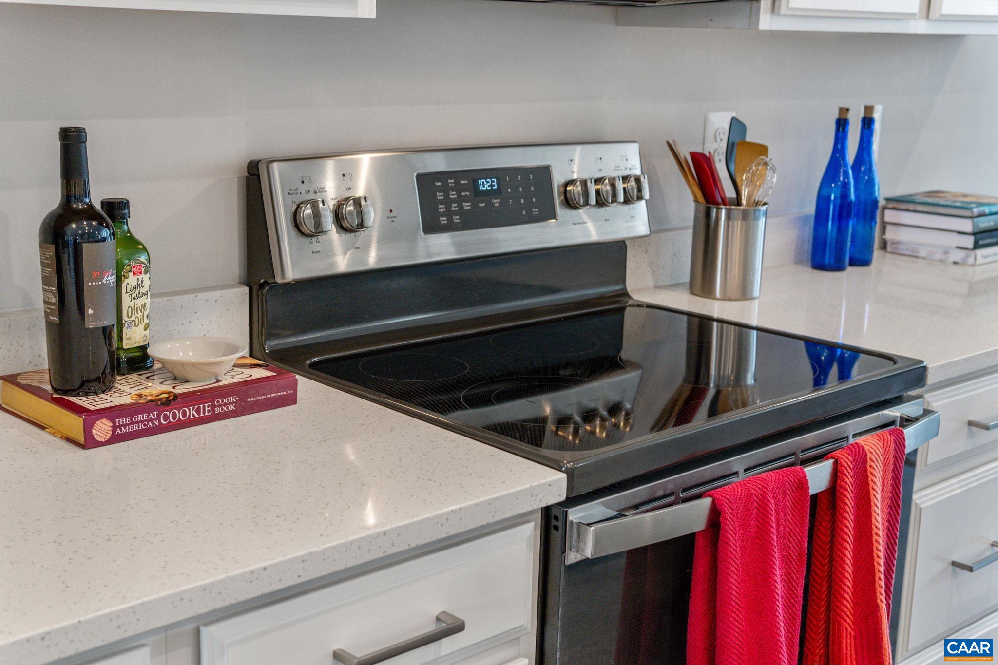 802 WESLEY LN Unit: B