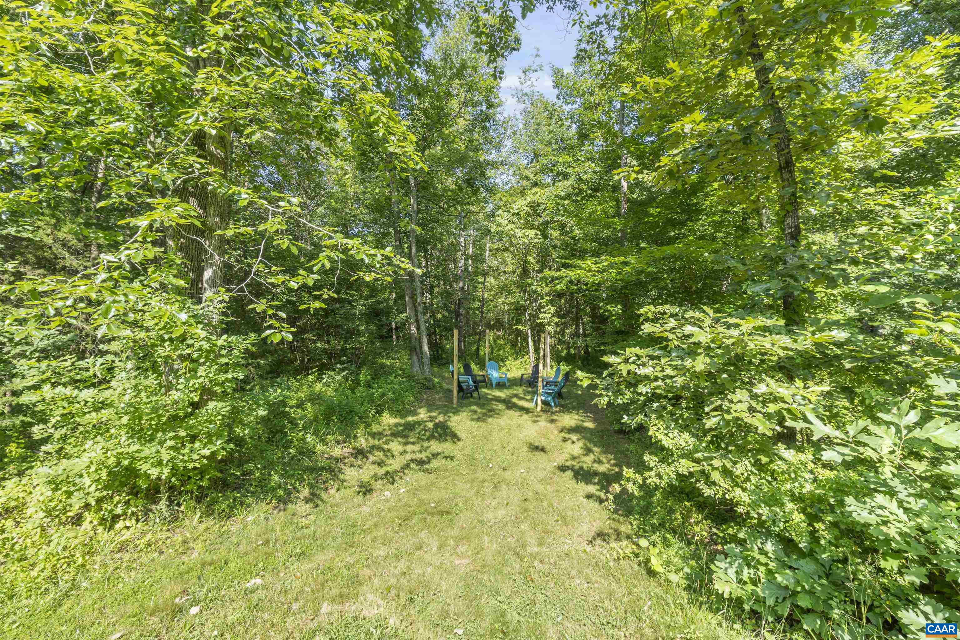 6516 ESMONT RD